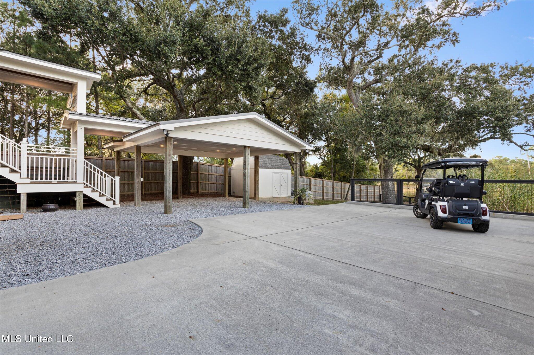 415 E Beach Drive Property Photo 82