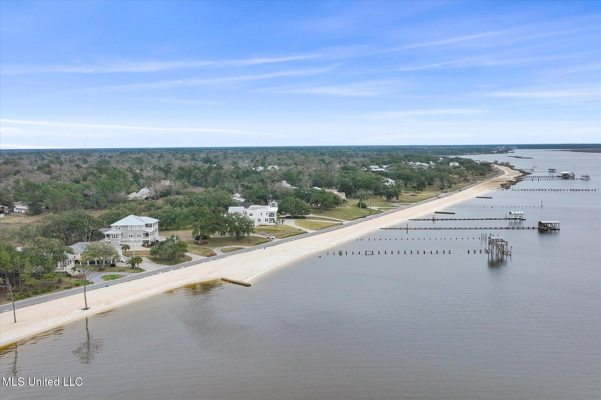 415 E Beach Drive Property Photo 87