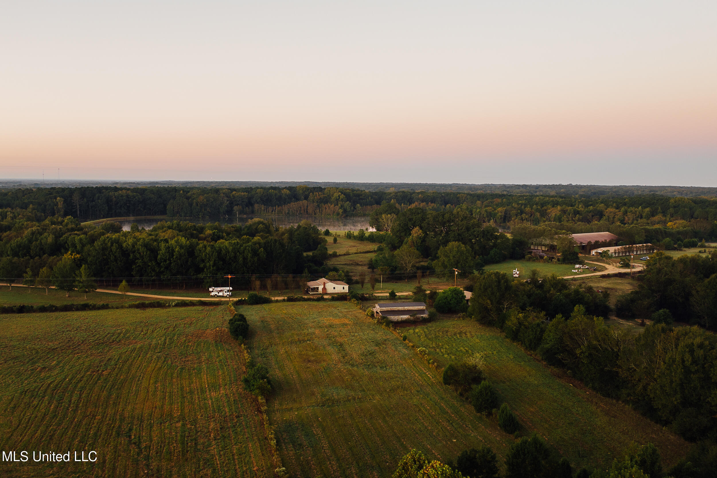 11657 Vaughan Road Property Photo 6
