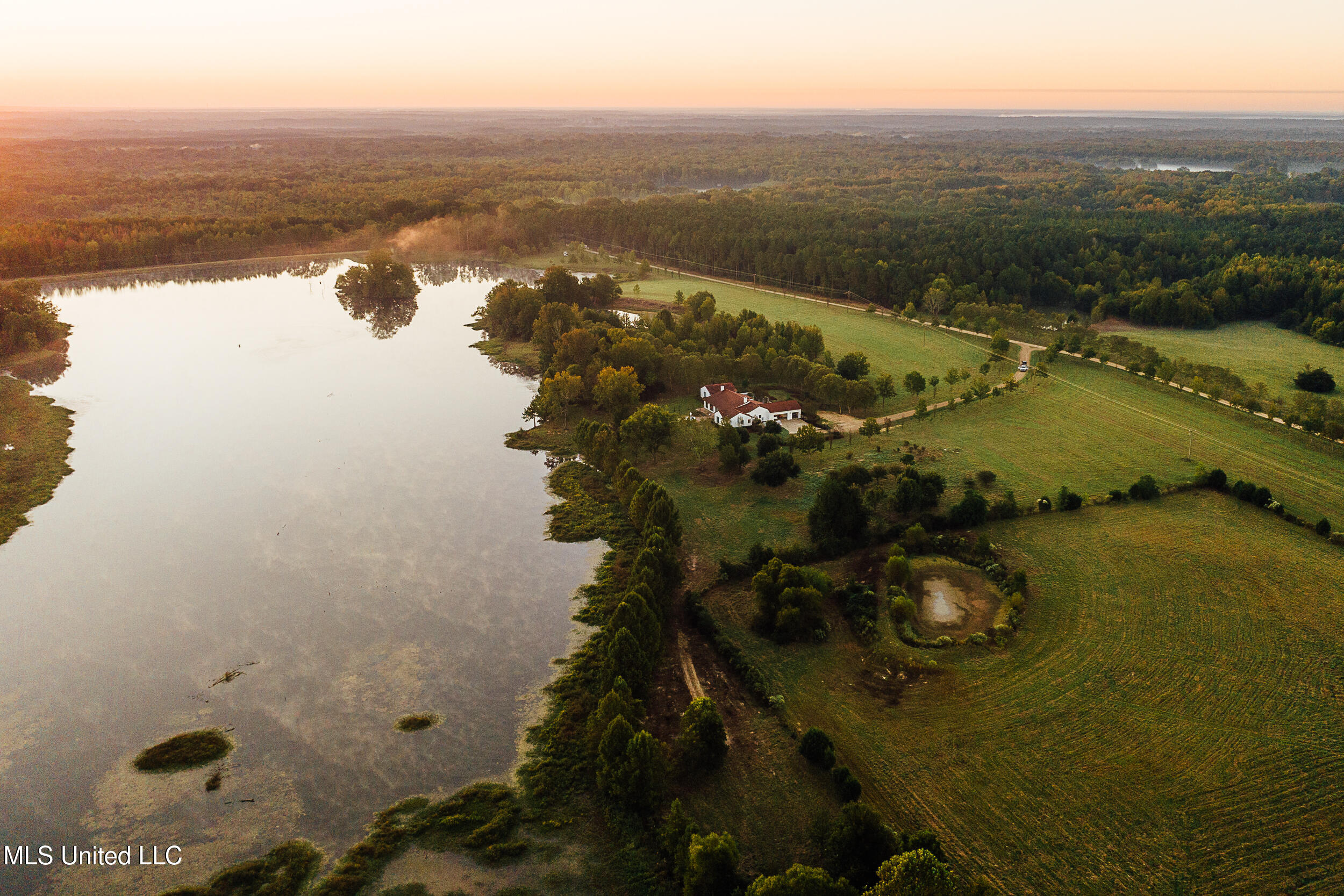 11657 Vaughan Road Property Photo 19