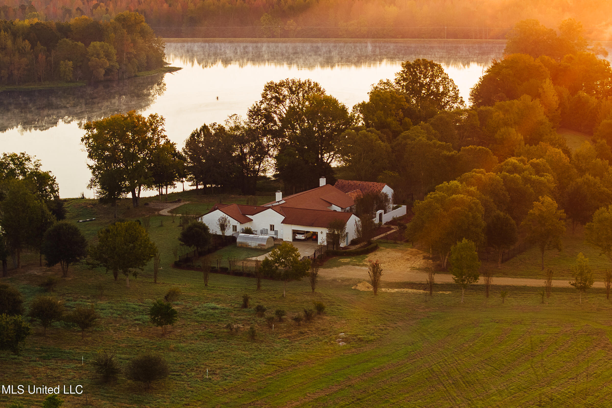 11657 Vaughan Road Property Photo 22