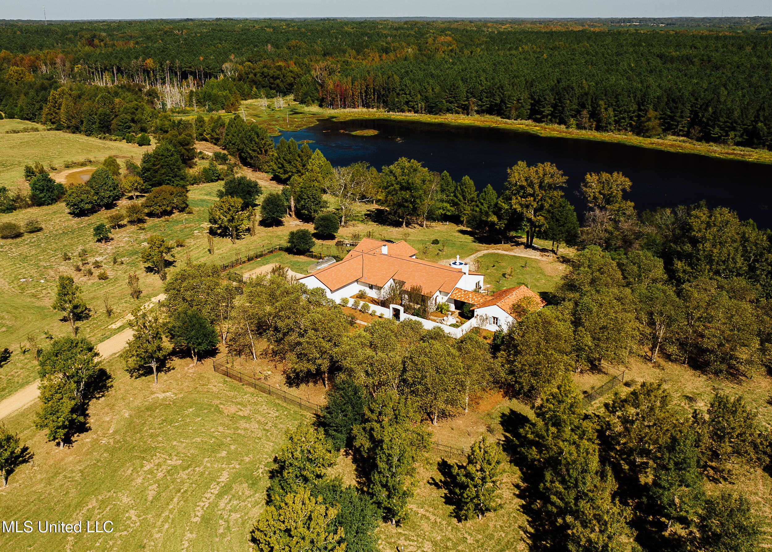 11657 Vaughan Road Property Photo 23