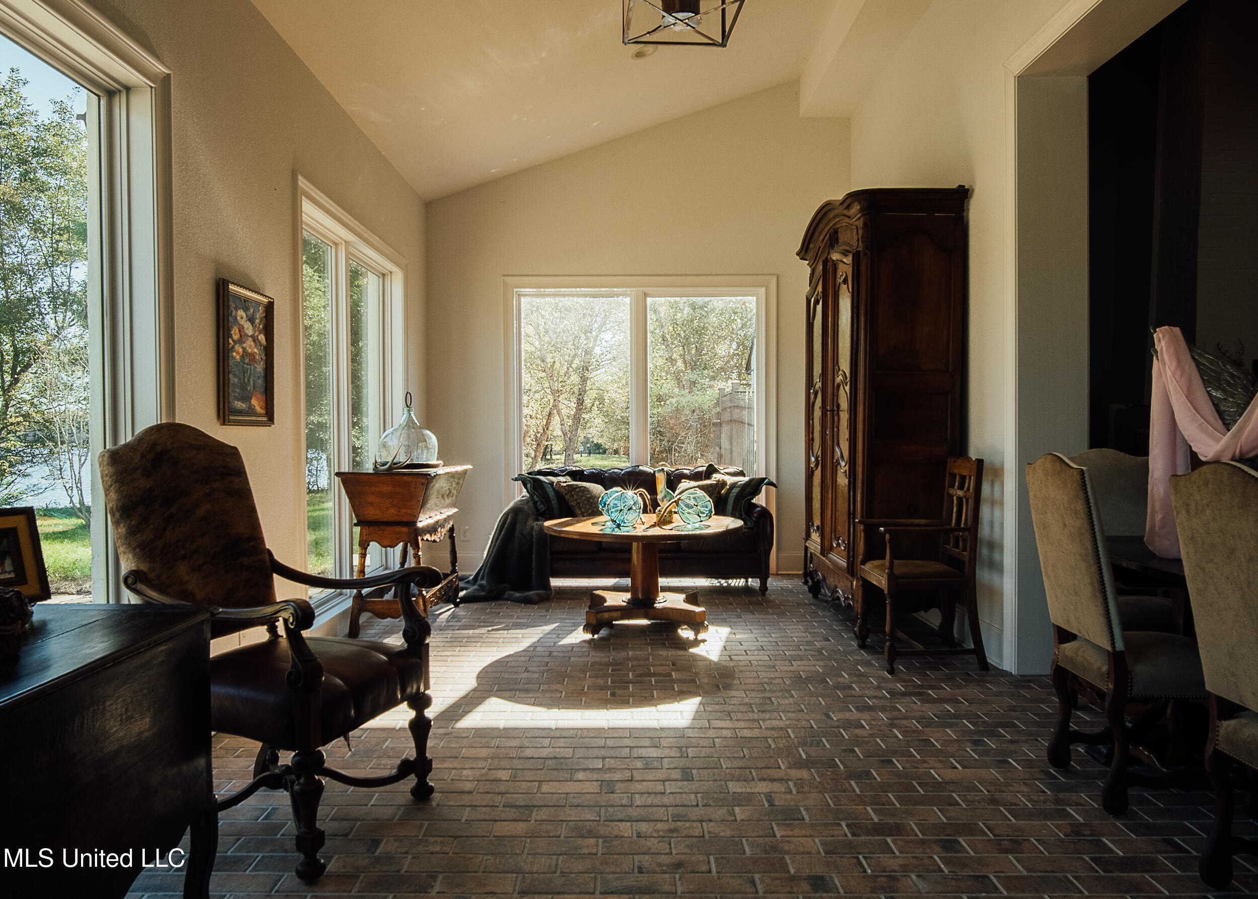 11657 Vaughan Road Property Photo 82