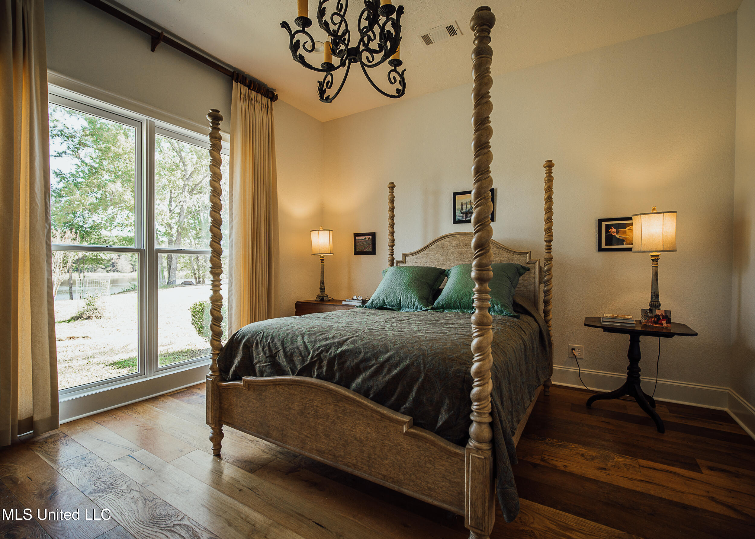 11657 Vaughan Road Property Photo 98