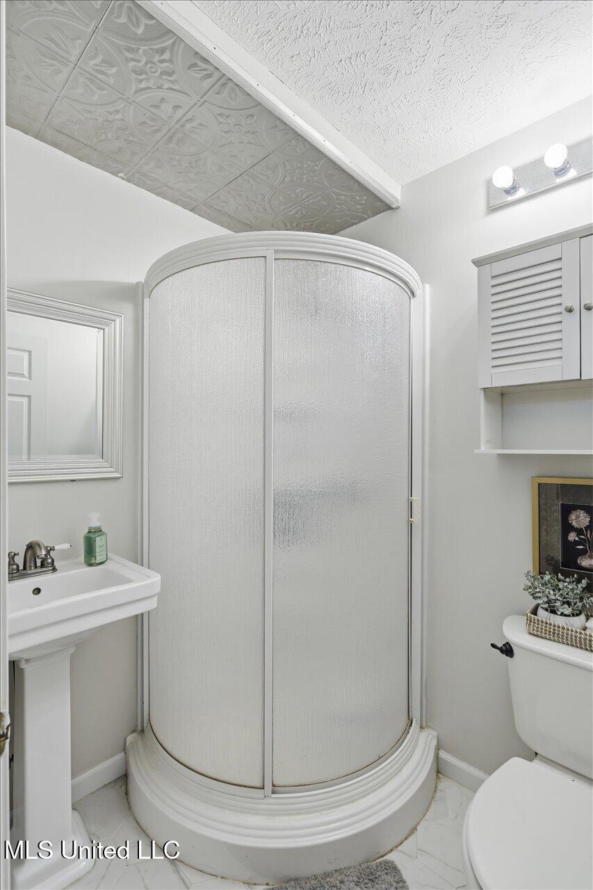 413 Olympic Drive Property Photo 21