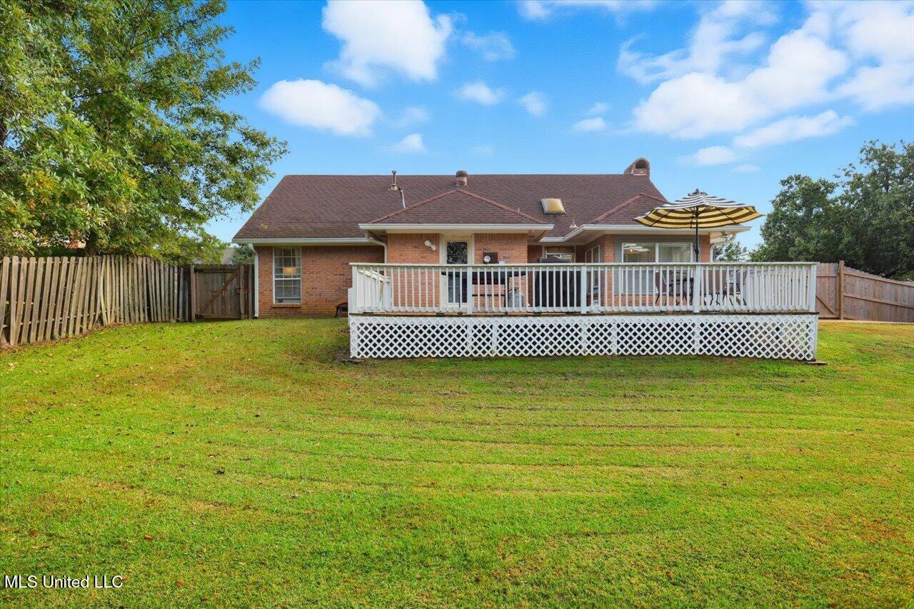 413 Olympic Drive Property Photo 25