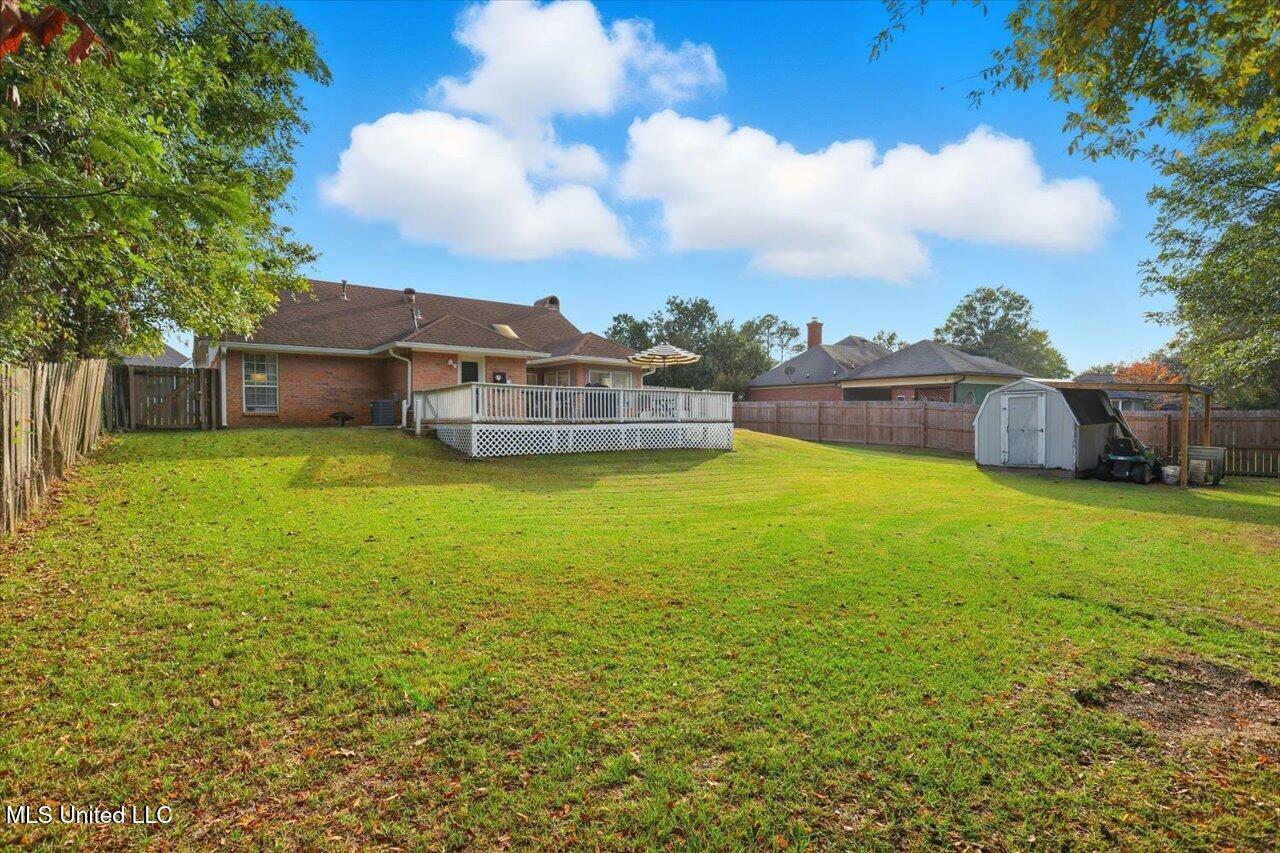 413 Olympic Drive Property Photo 26