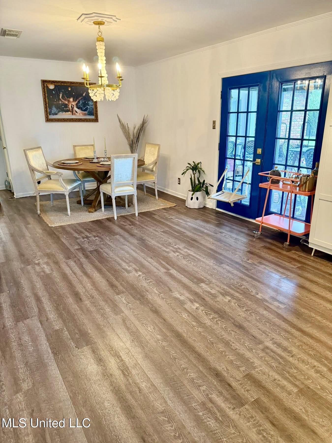 169 Lee Avenue Property Photo 8