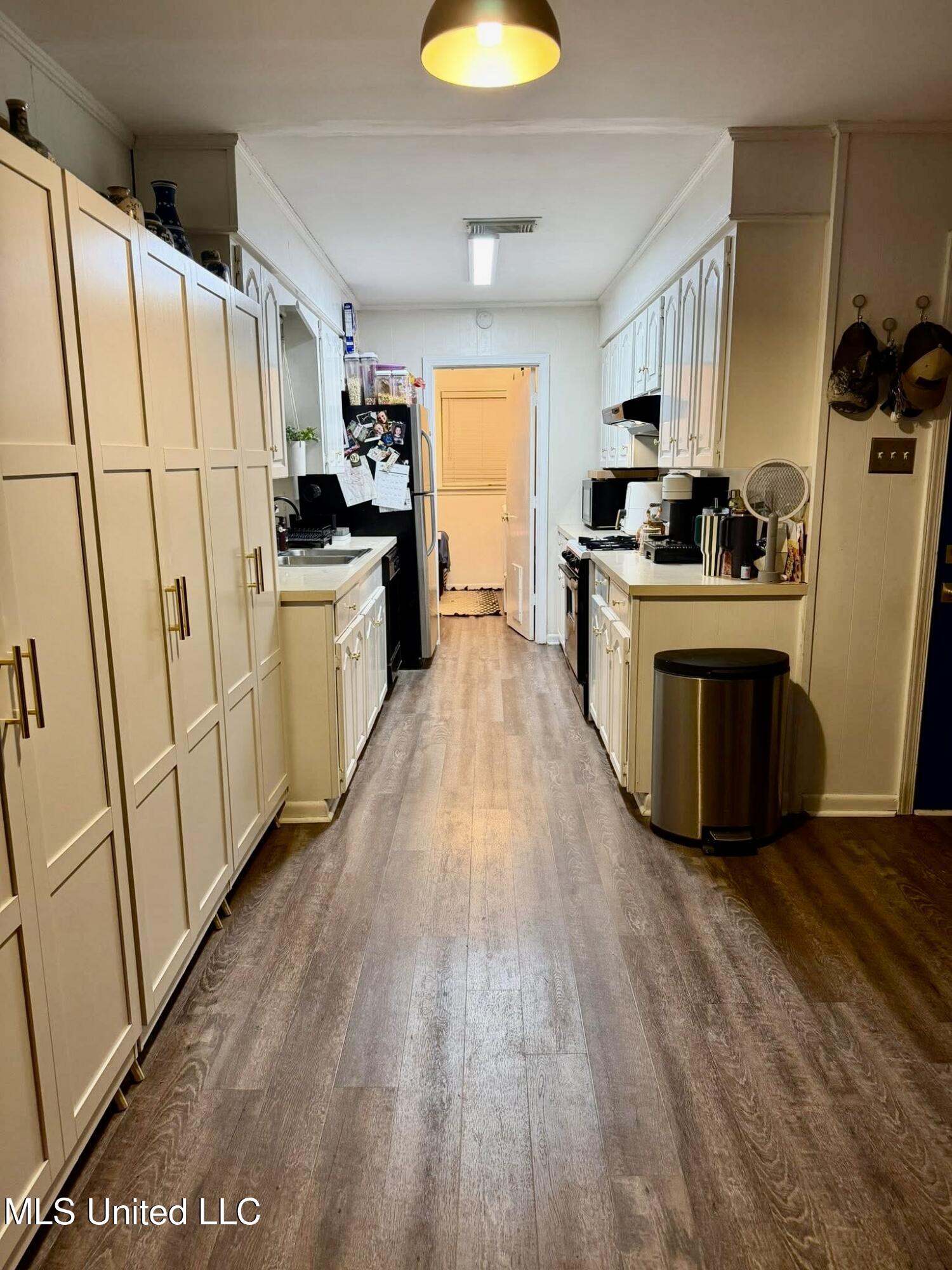 169 Lee Avenue Property Photo 25