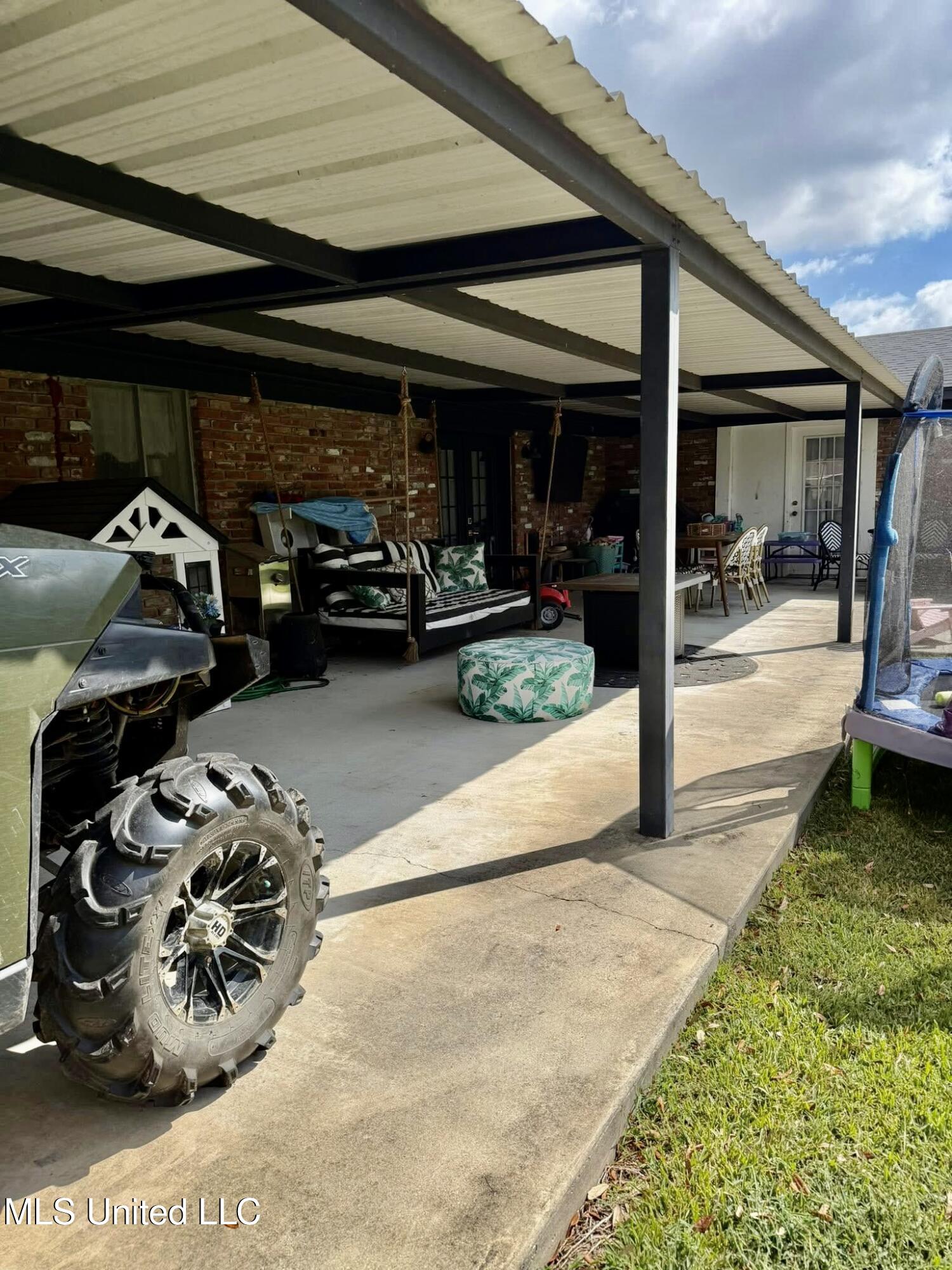 169 Lee Avenue Property Photo 27