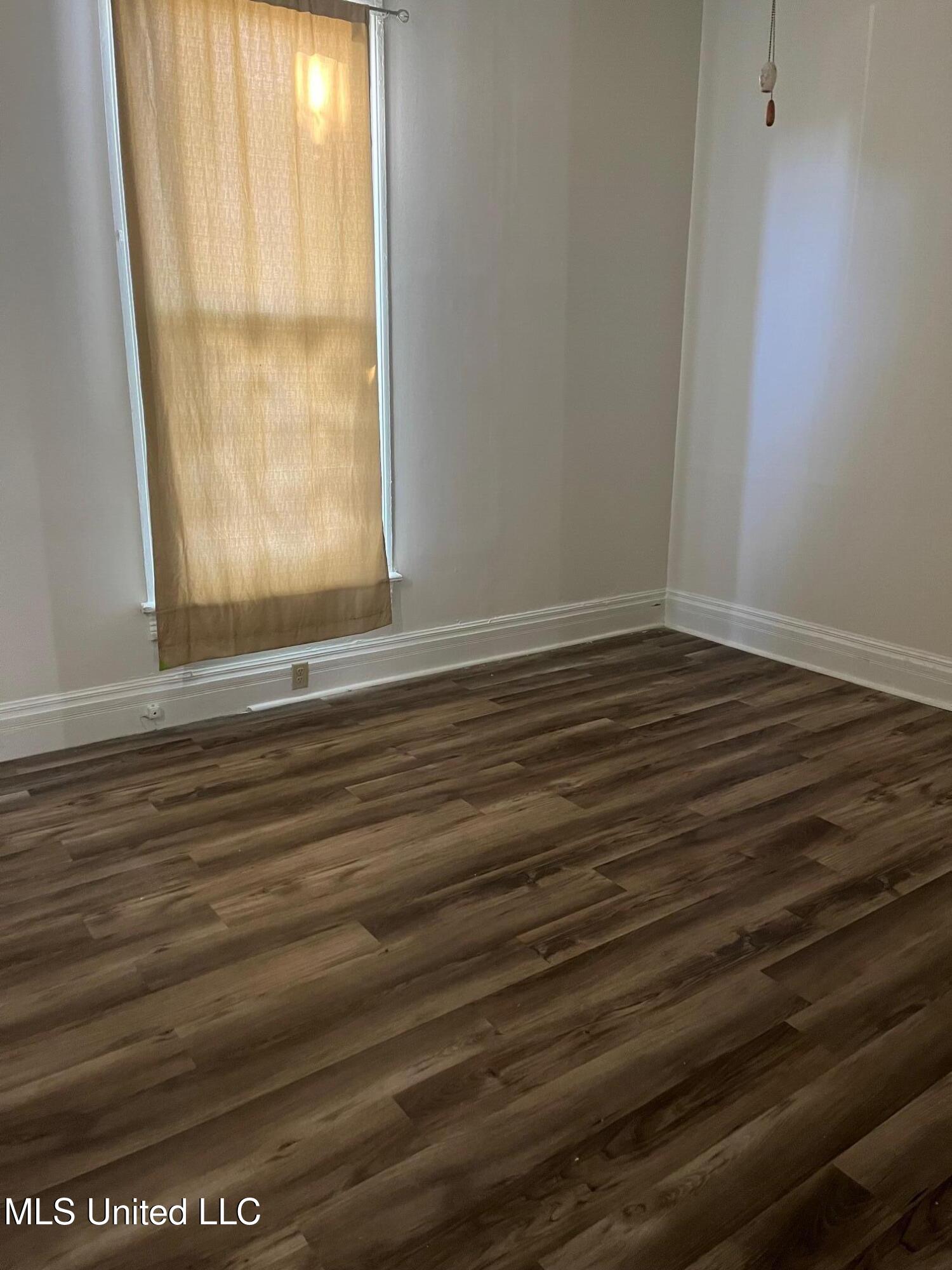 104 Hightower Street Property Photo 4