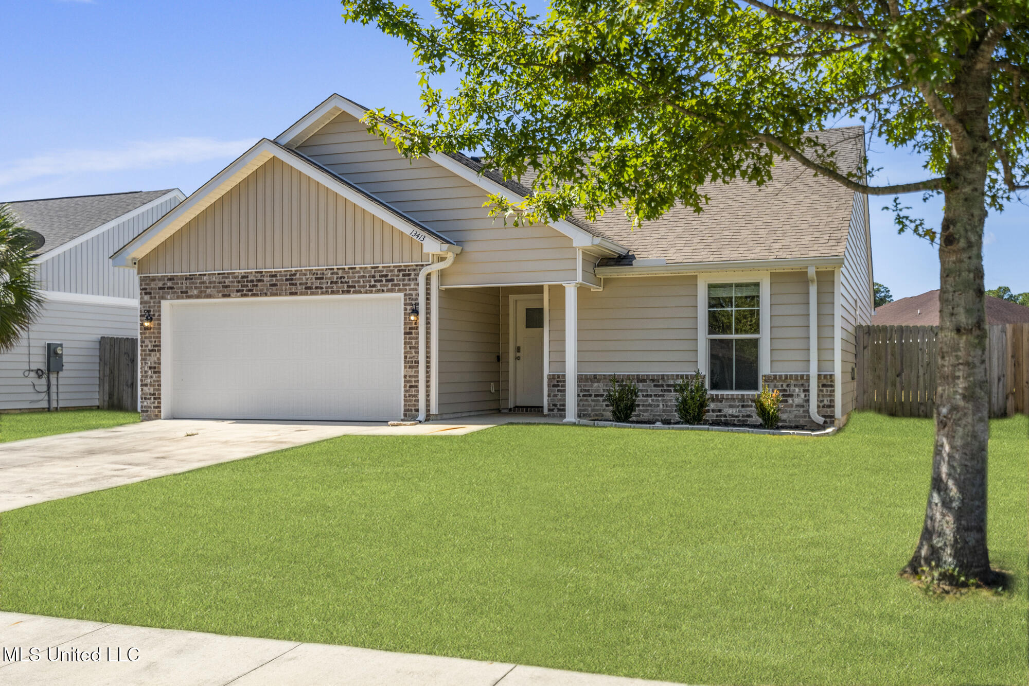 13413 Willow Oak Circle Property Photo 3