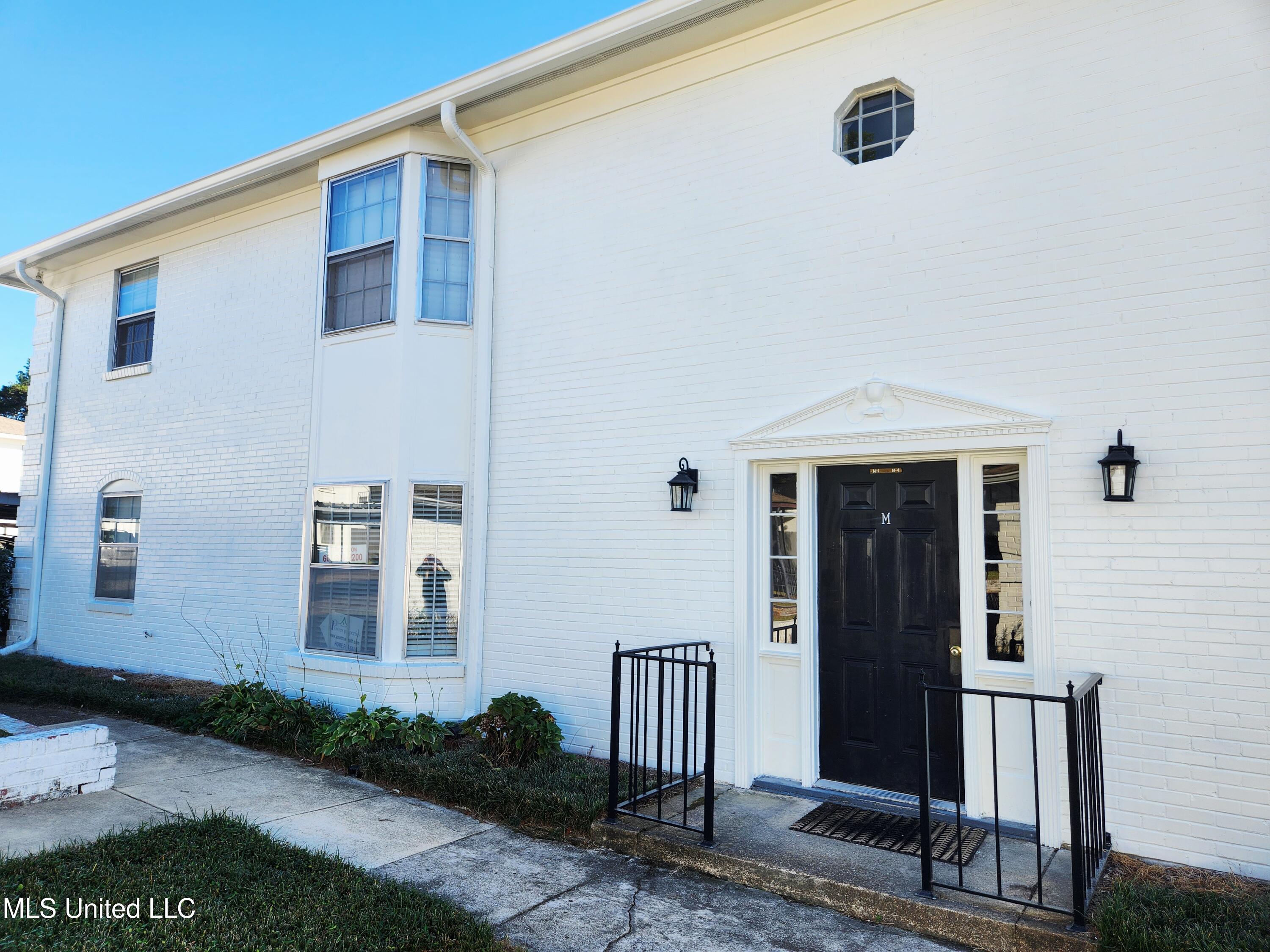 5025 Wayneland Drive Property Photo 1