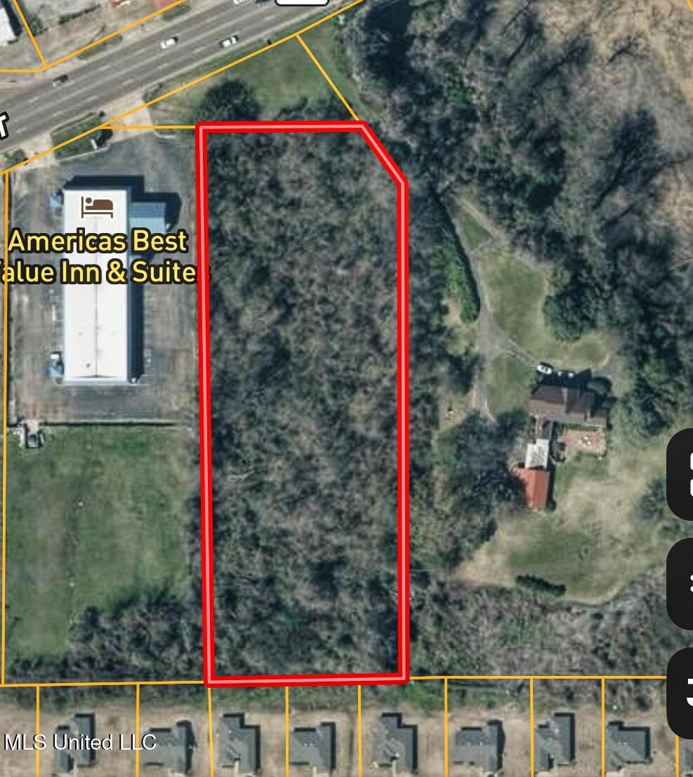 Hwy 61 Property Photo 3