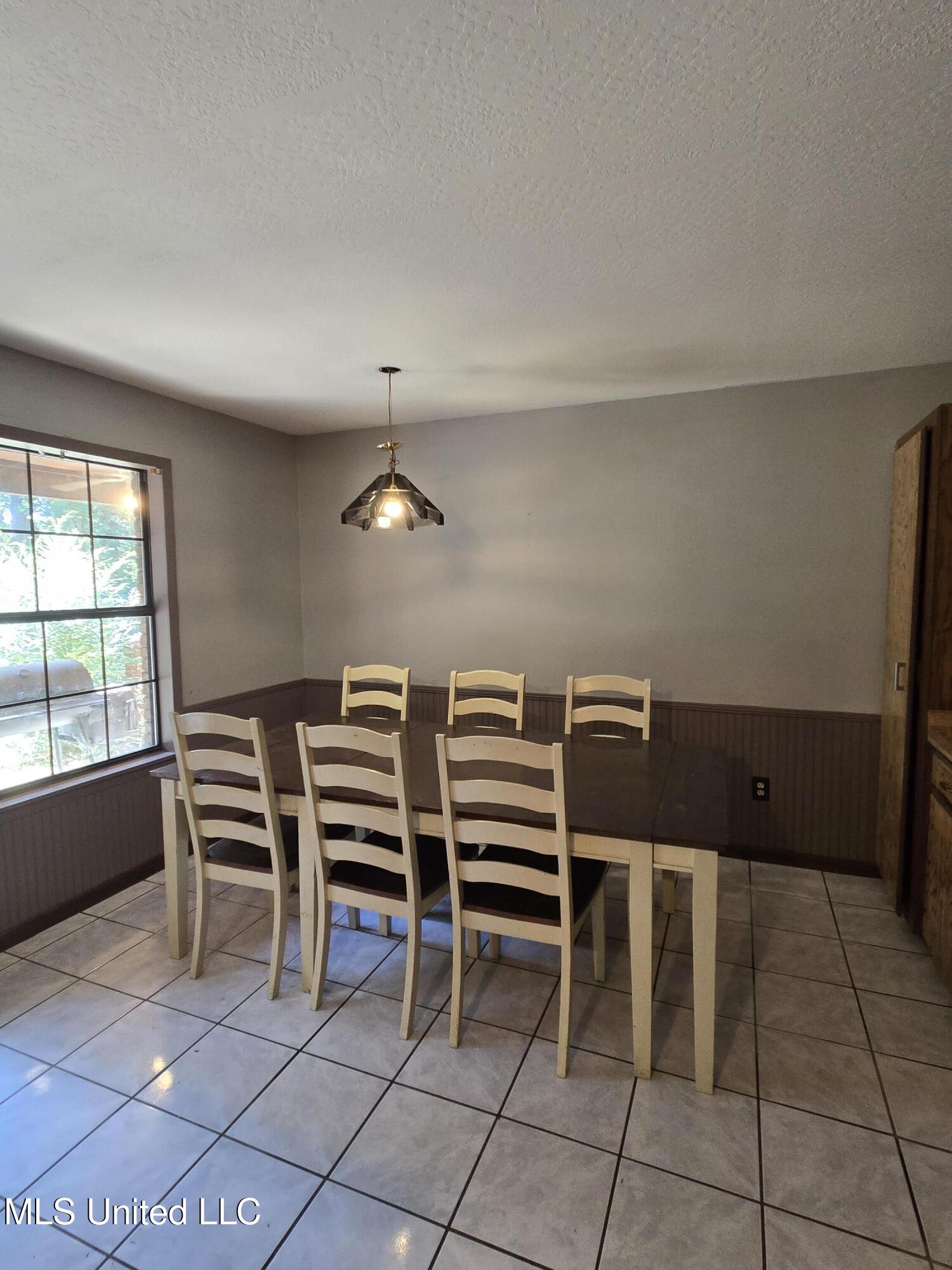 542 Southgate Road Property Photo 11