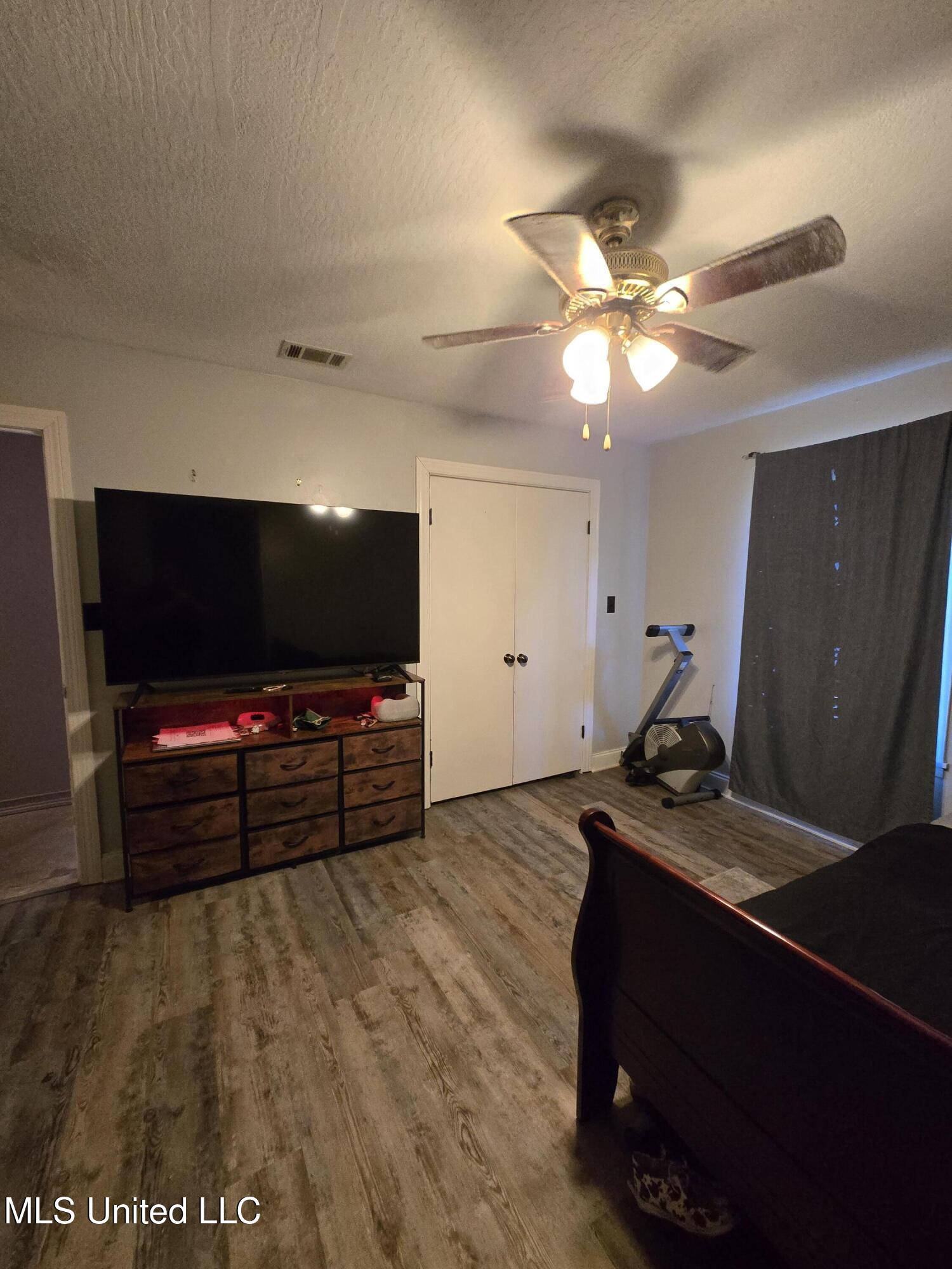 542 Southgate Road Property Photo 28