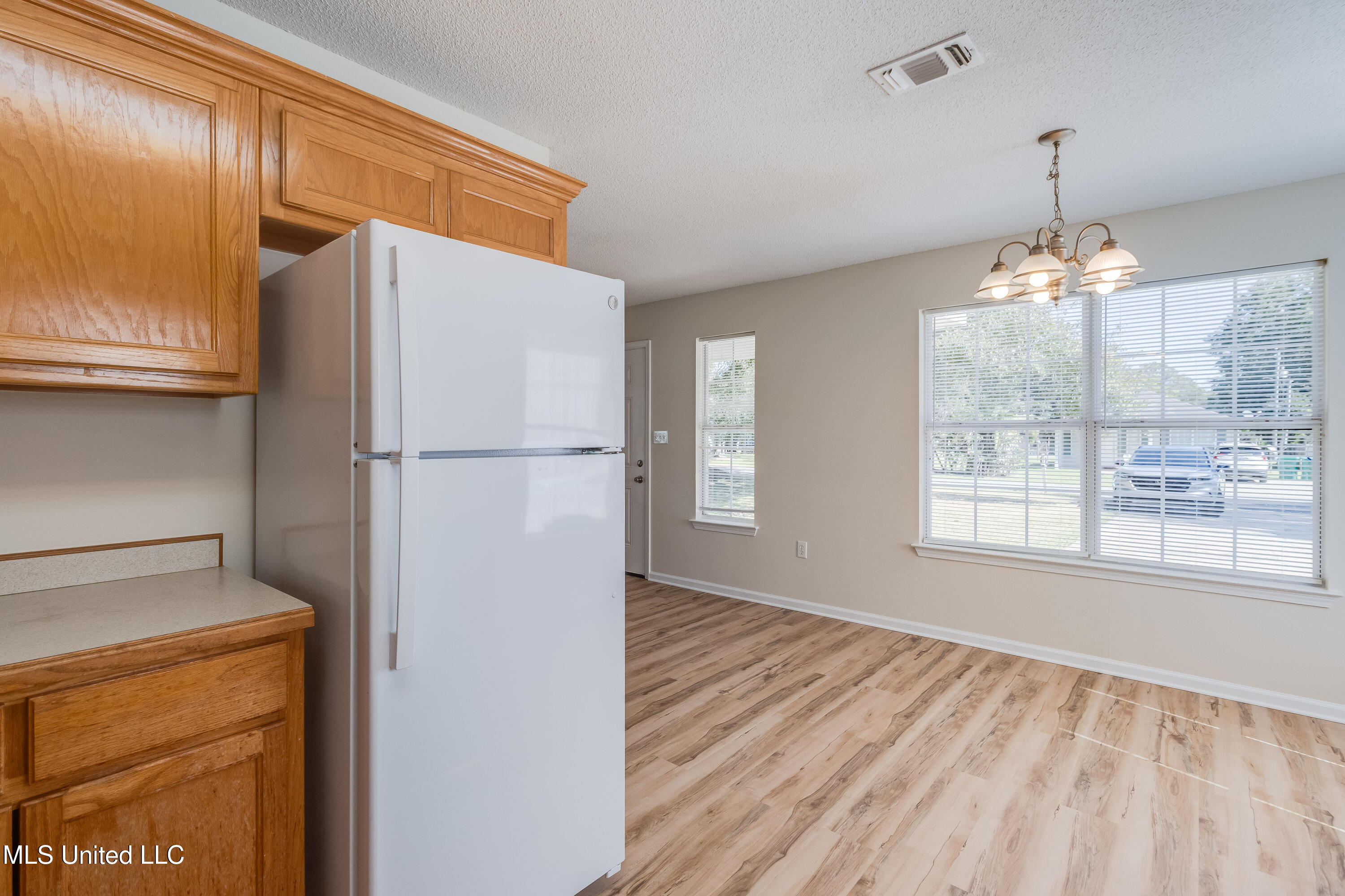 2007 46th Avenue Property Photo 6