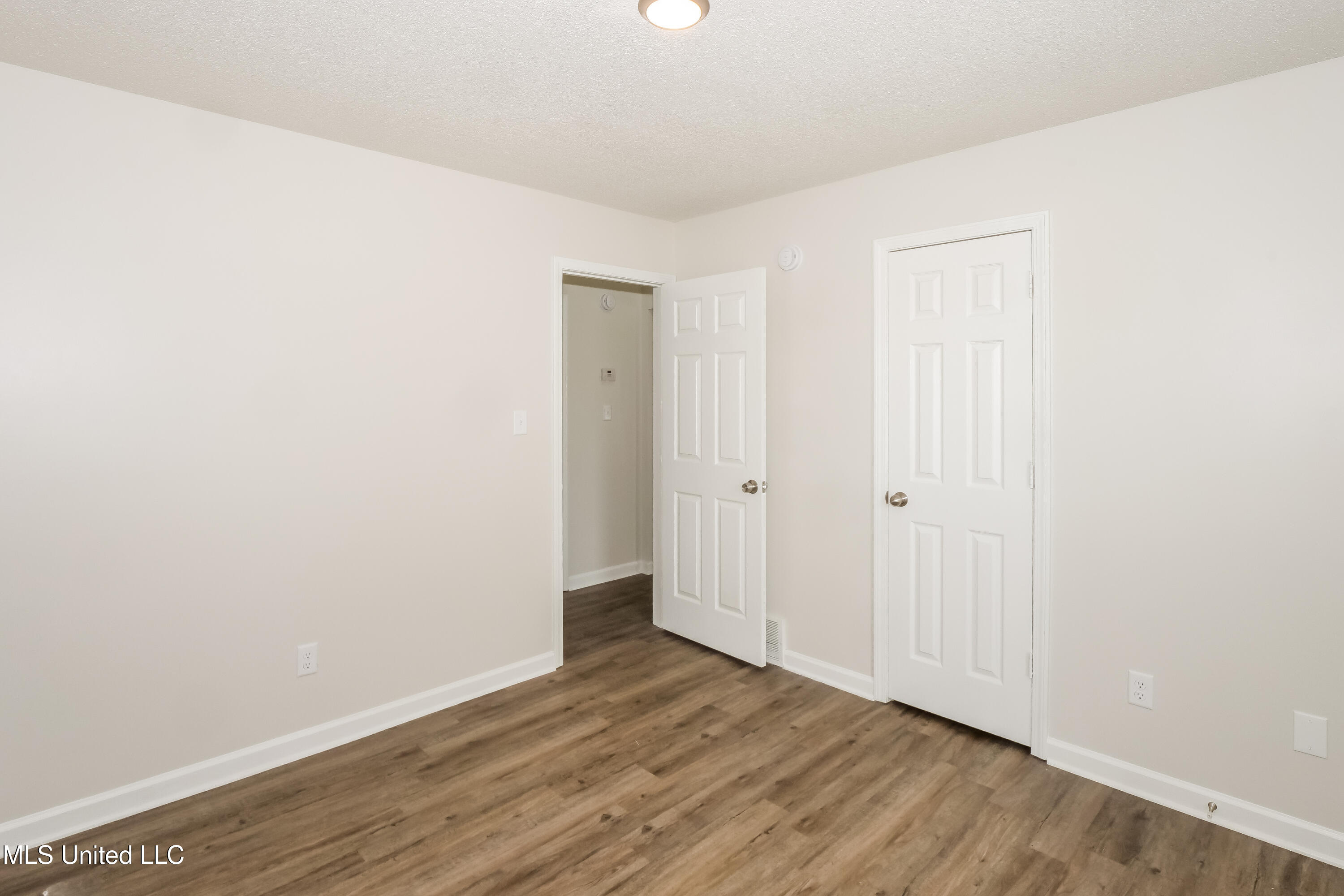 1764 Dorchester Drive Property Photo 11