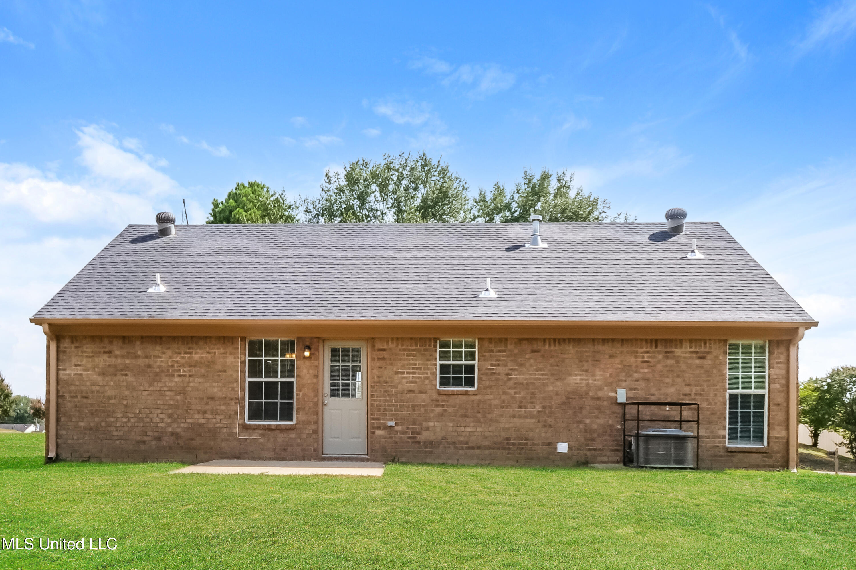 1764 Dorchester Drive Property Photo 14