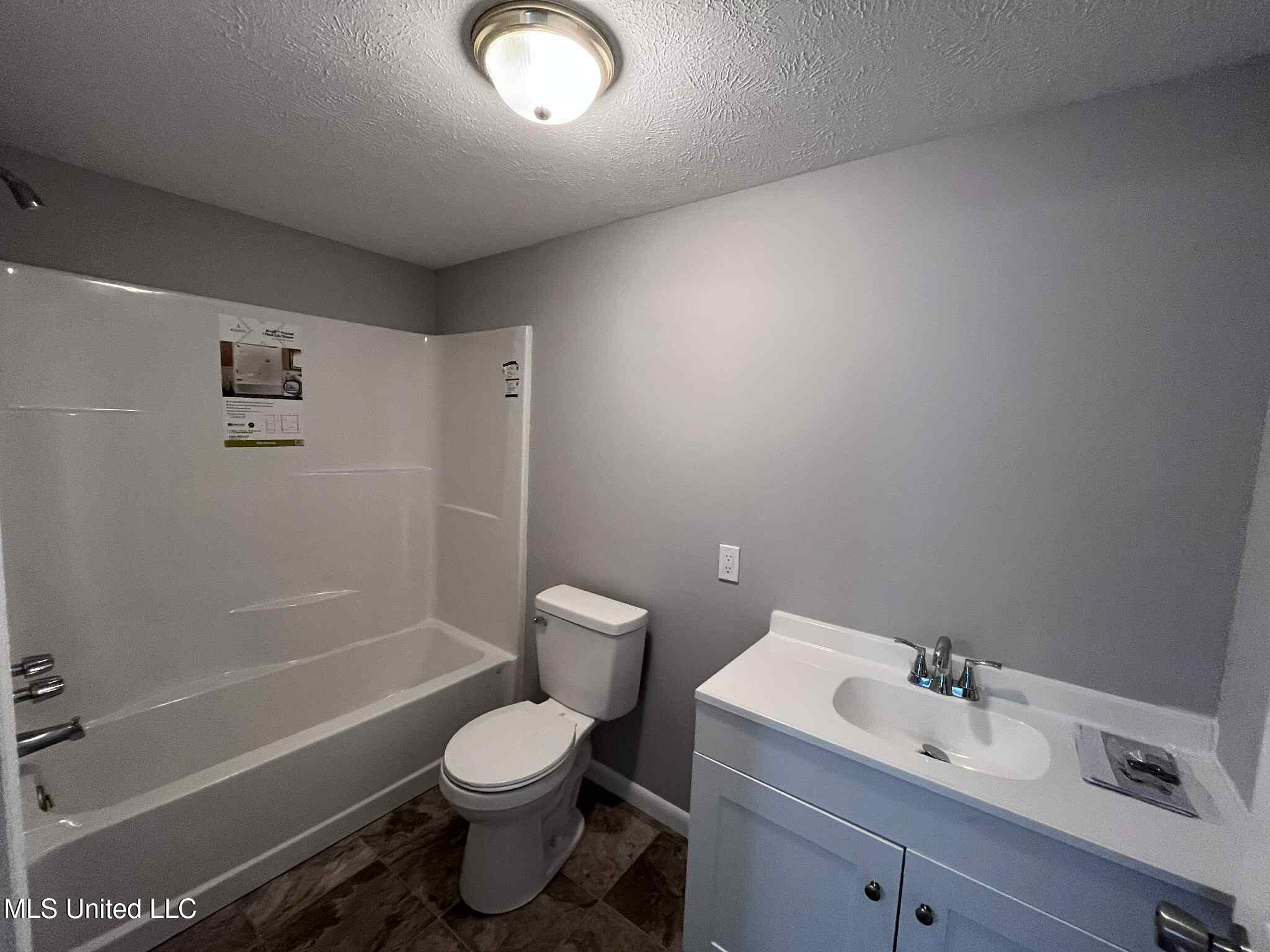 285 N Sullivan Road Property Photo 34