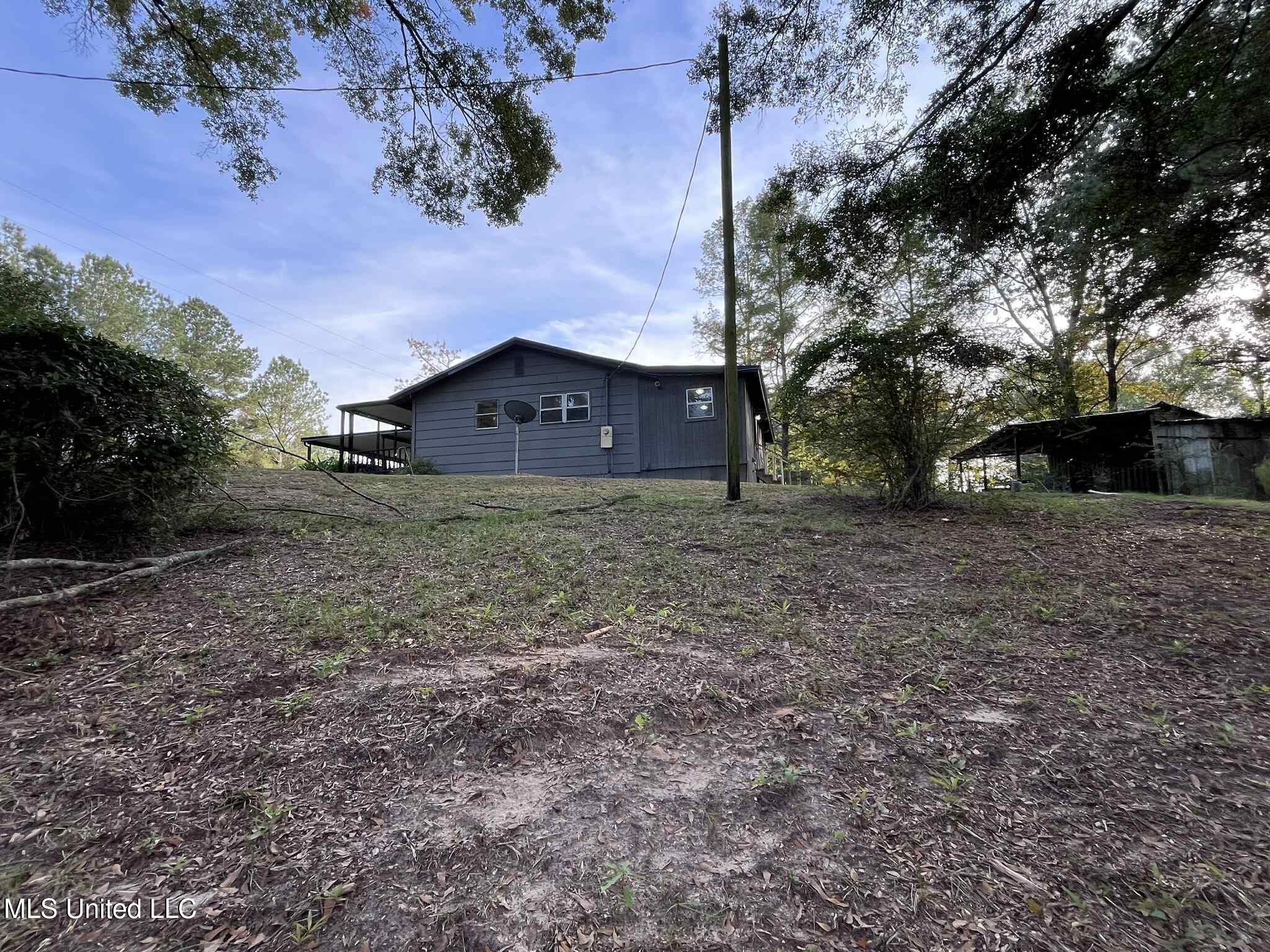 285 N Sullivan Road Property Photo 43