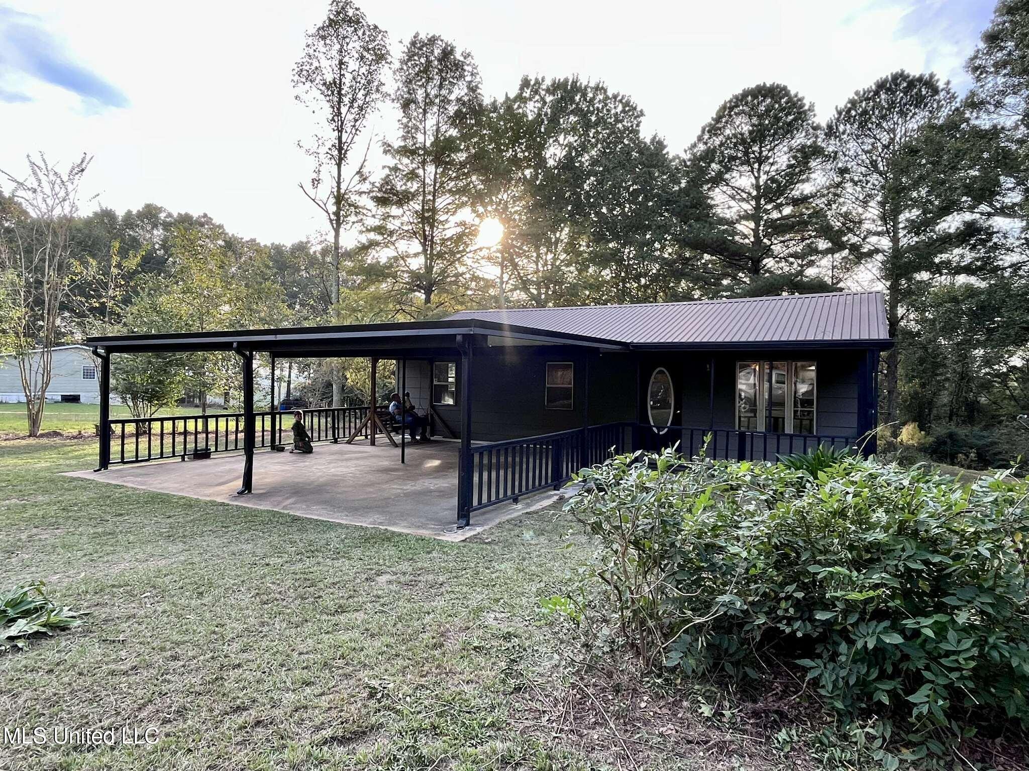 285 N Sullivan Road Property Photo 53