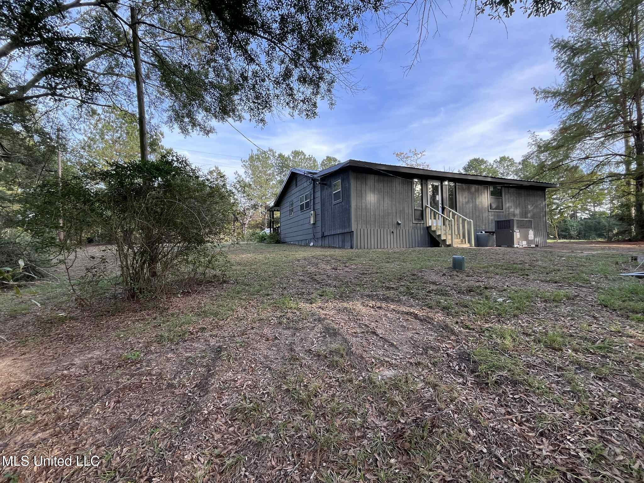 285 N Sullivan Road Property Photo 54