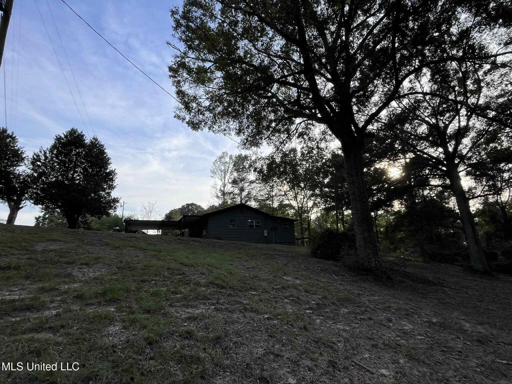 285 N Sullivan Road Property Photo 59