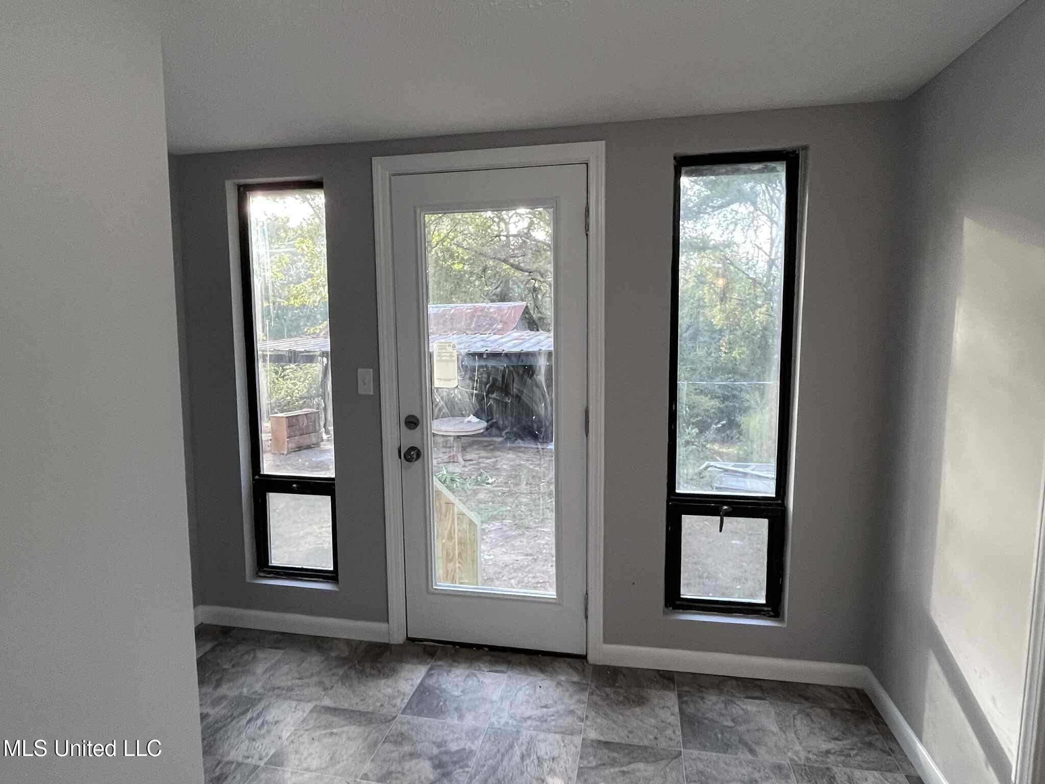 285 N Sullivan Road Property Photo 68