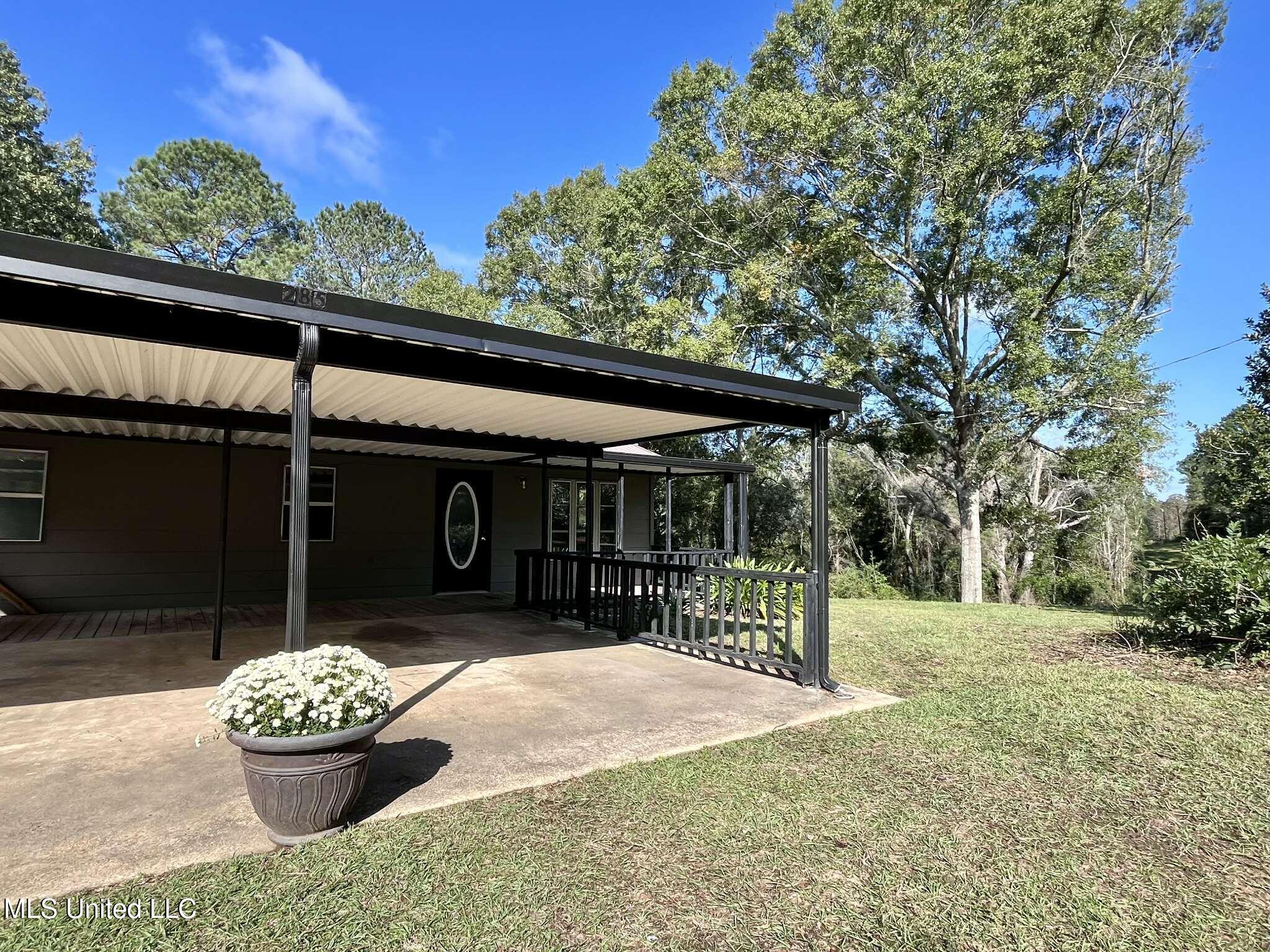 285 N Sullivan Road Property Photo 71