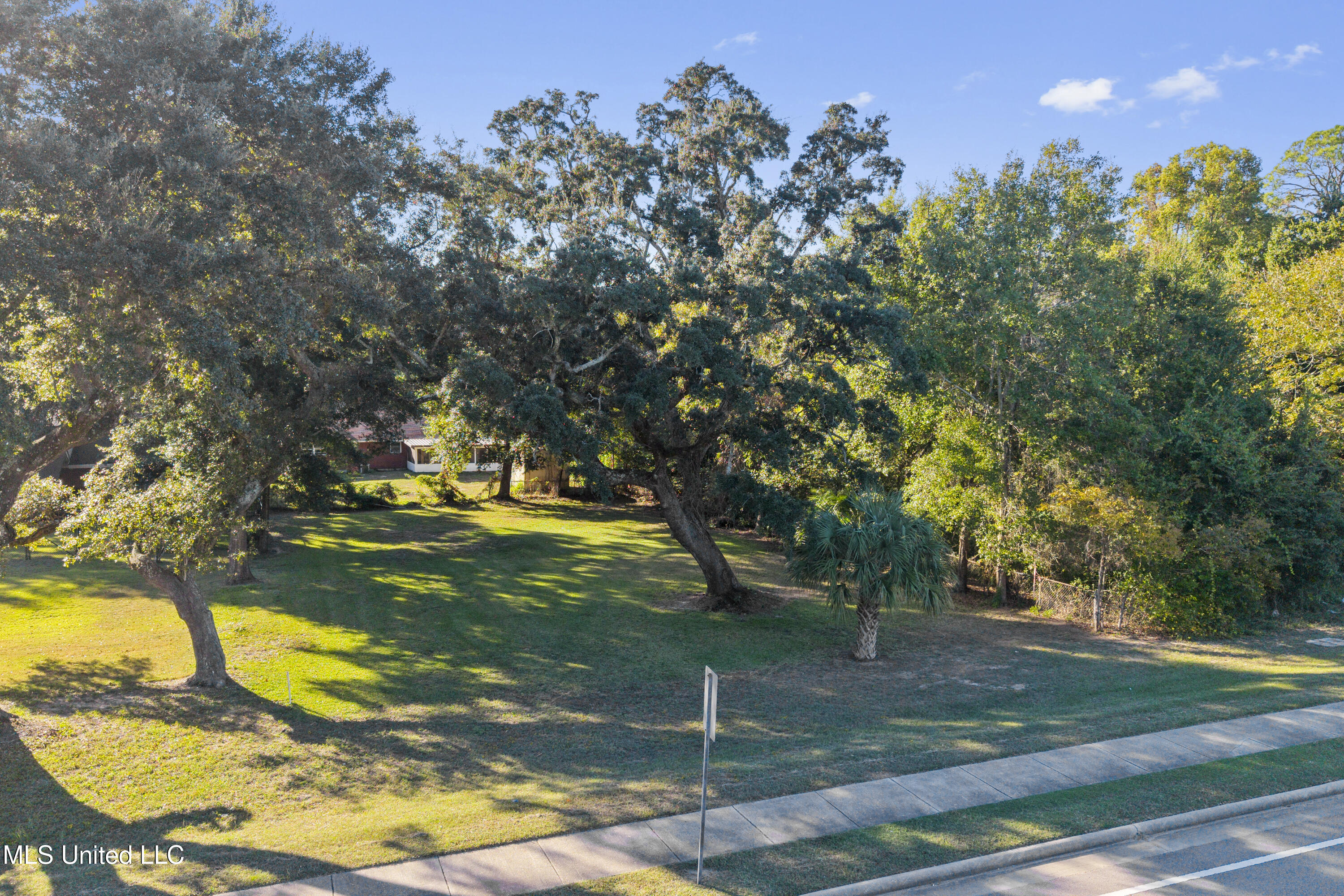 Cowan Road Property Photo 1