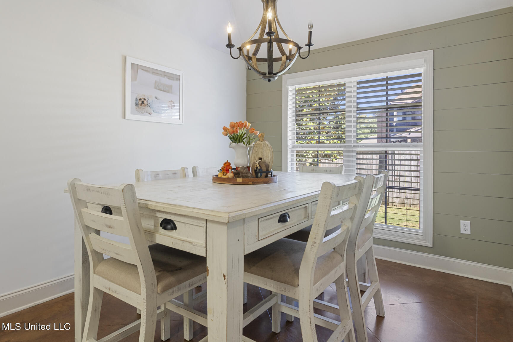 504 Pinebark Cove Property Photo 7