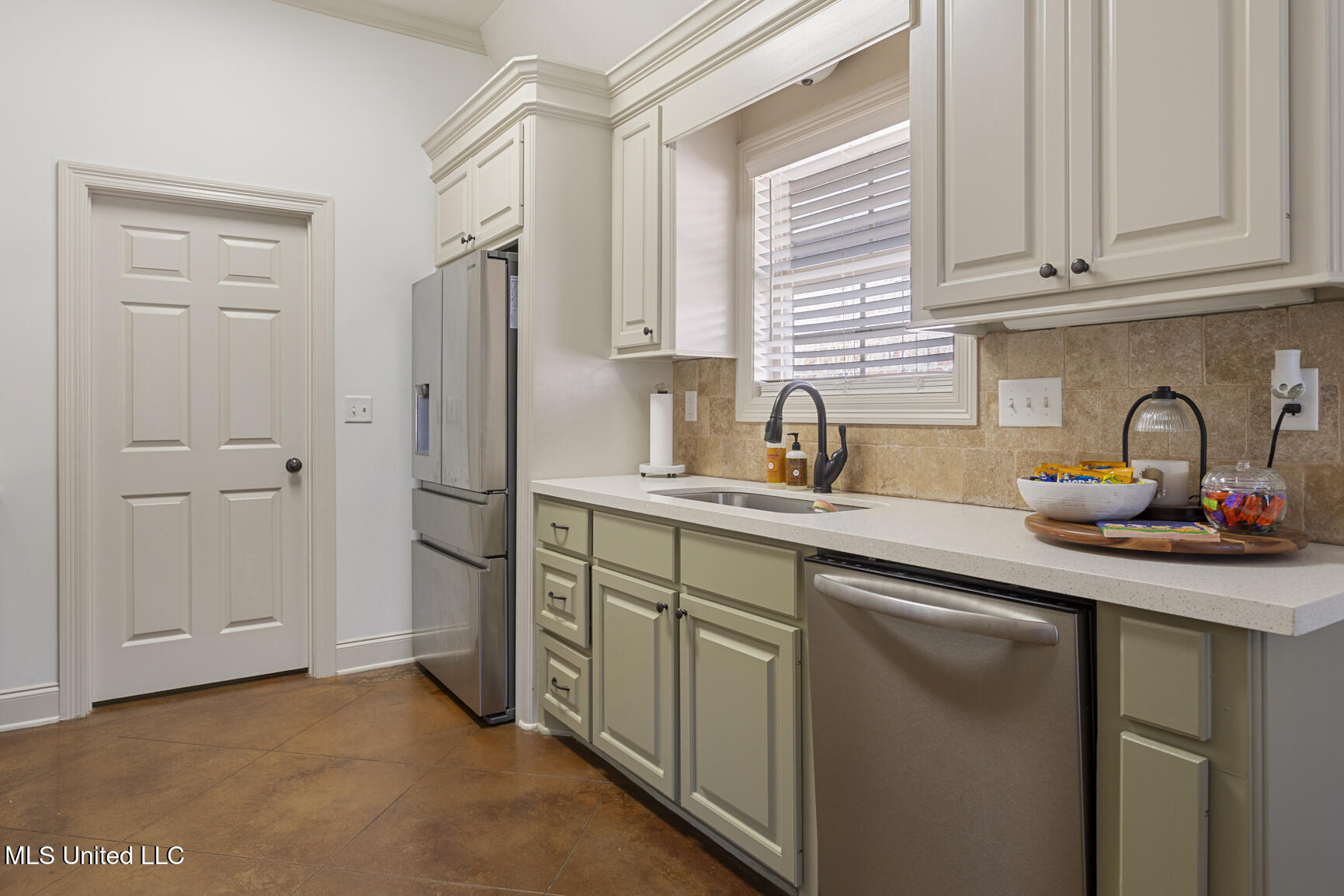 504 Pinebark Cove Property Photo 10