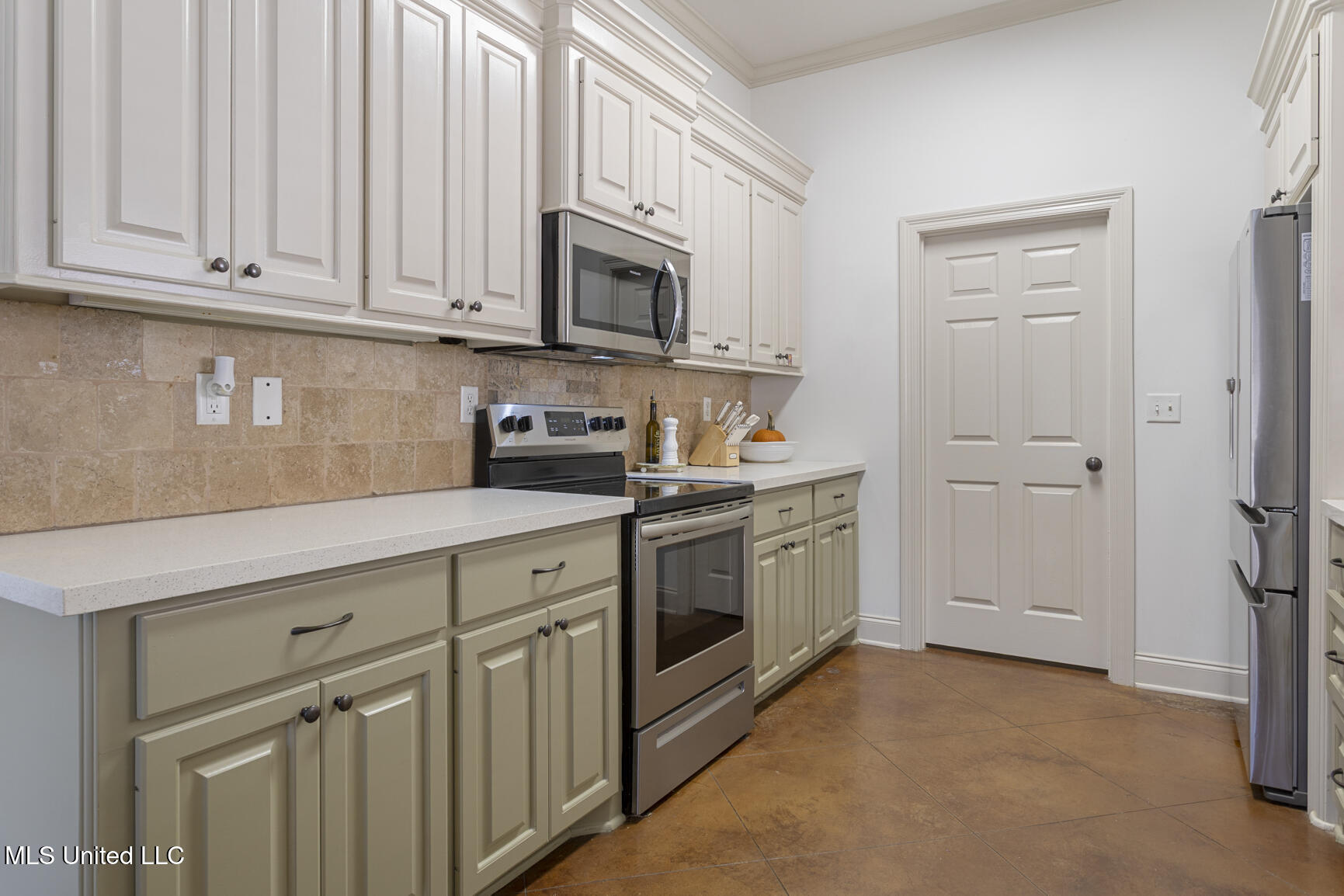 504 Pinebark Cove Property Photo 11