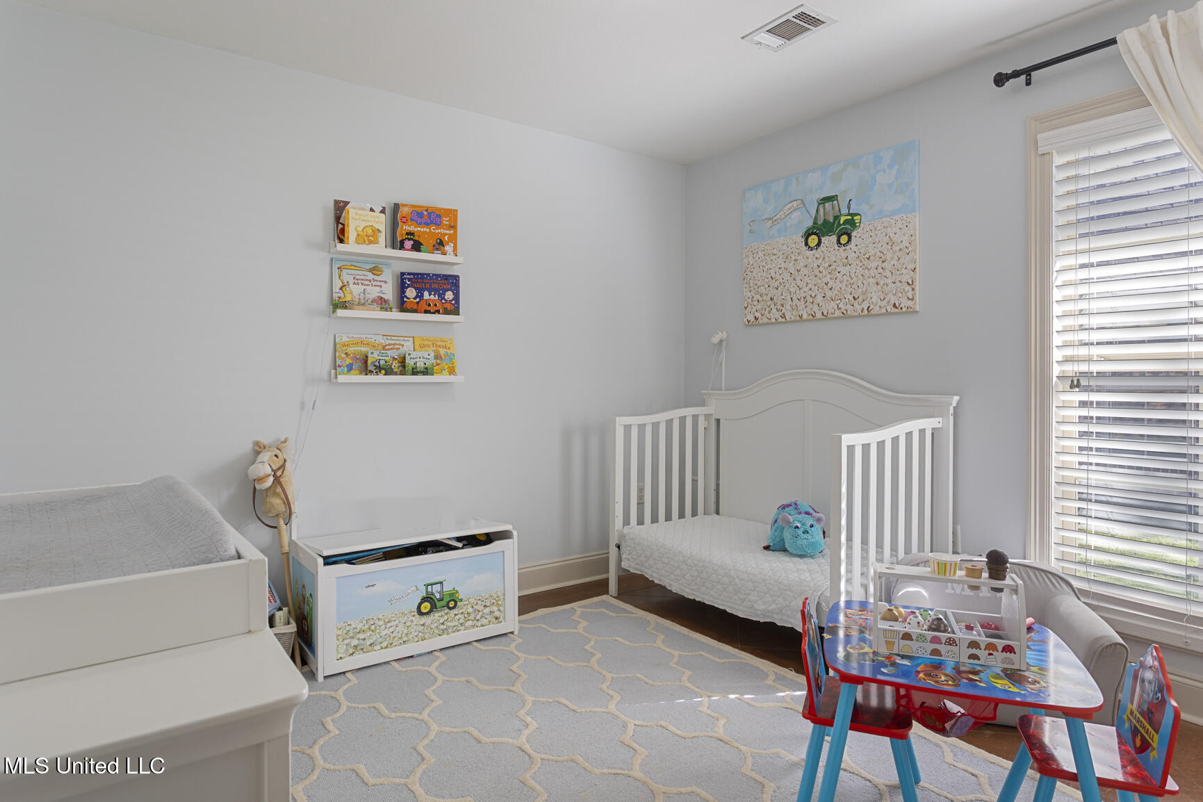 504 Pinebark Cove Property Photo 17