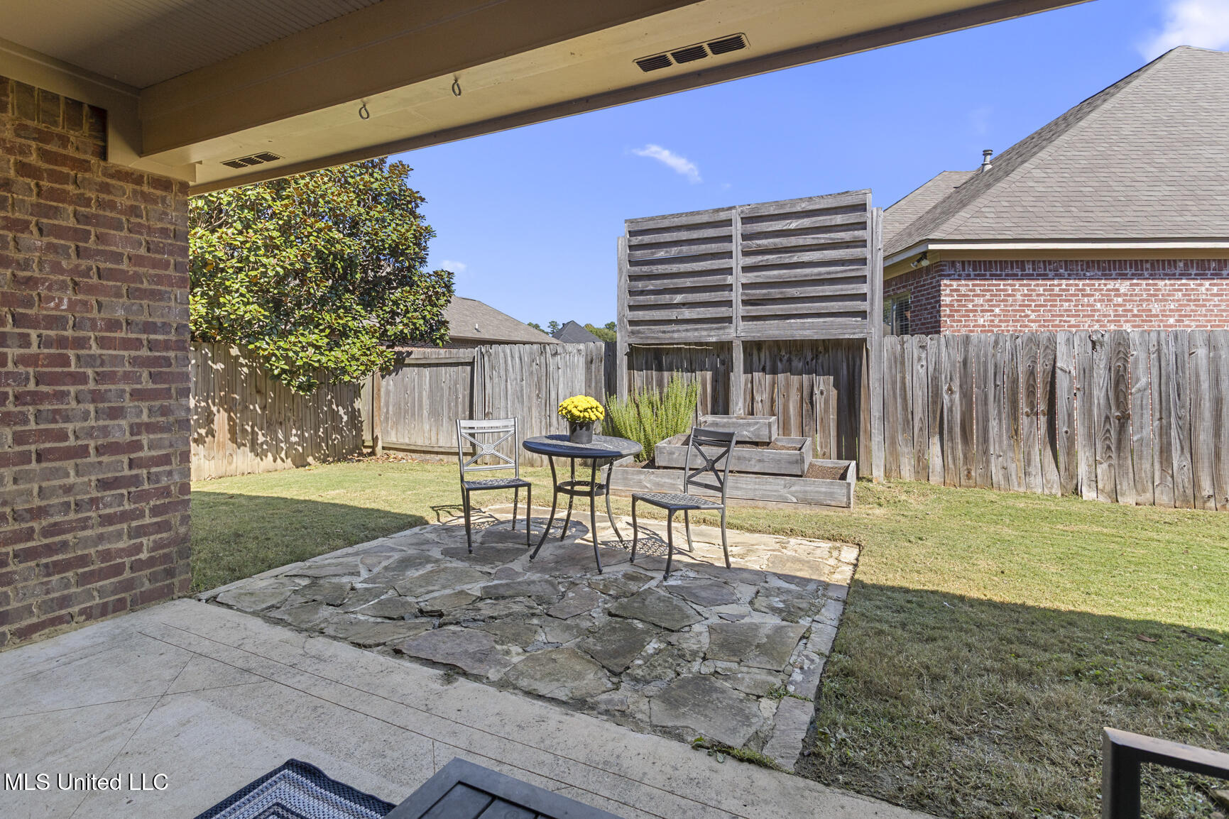 504 Pinebark Cove Property Photo 22