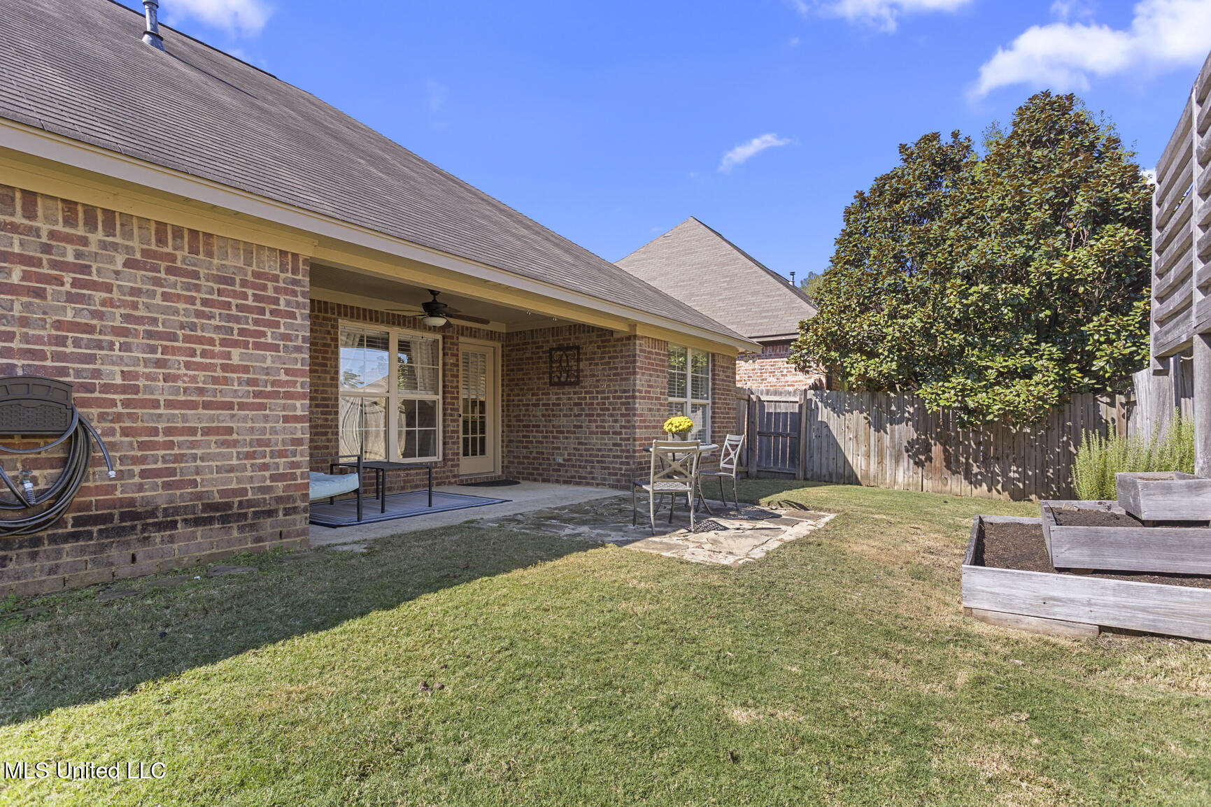 504 Pinebark Cove Property Photo 25