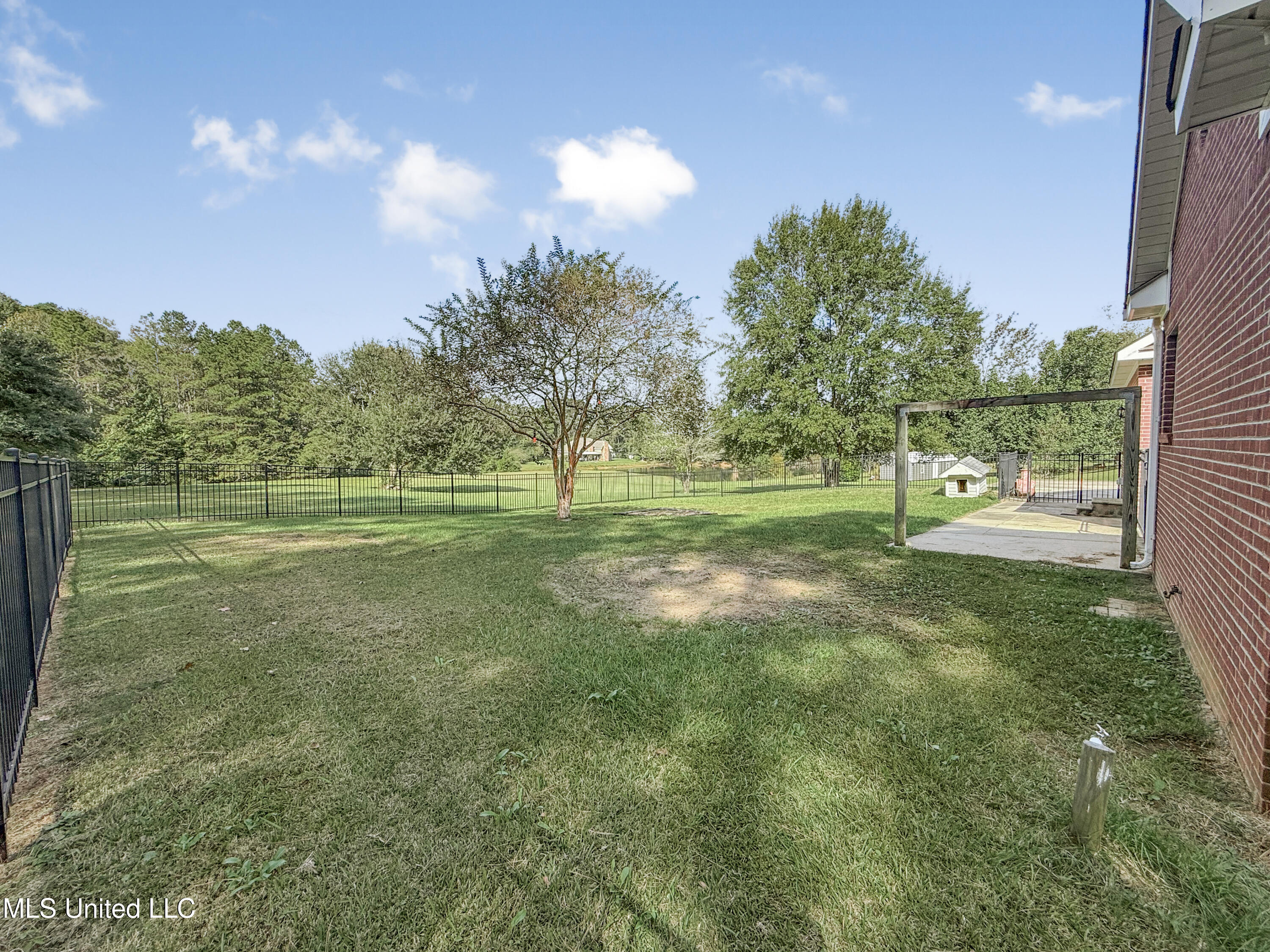 1122 Lakeview Drive Property Photo 15