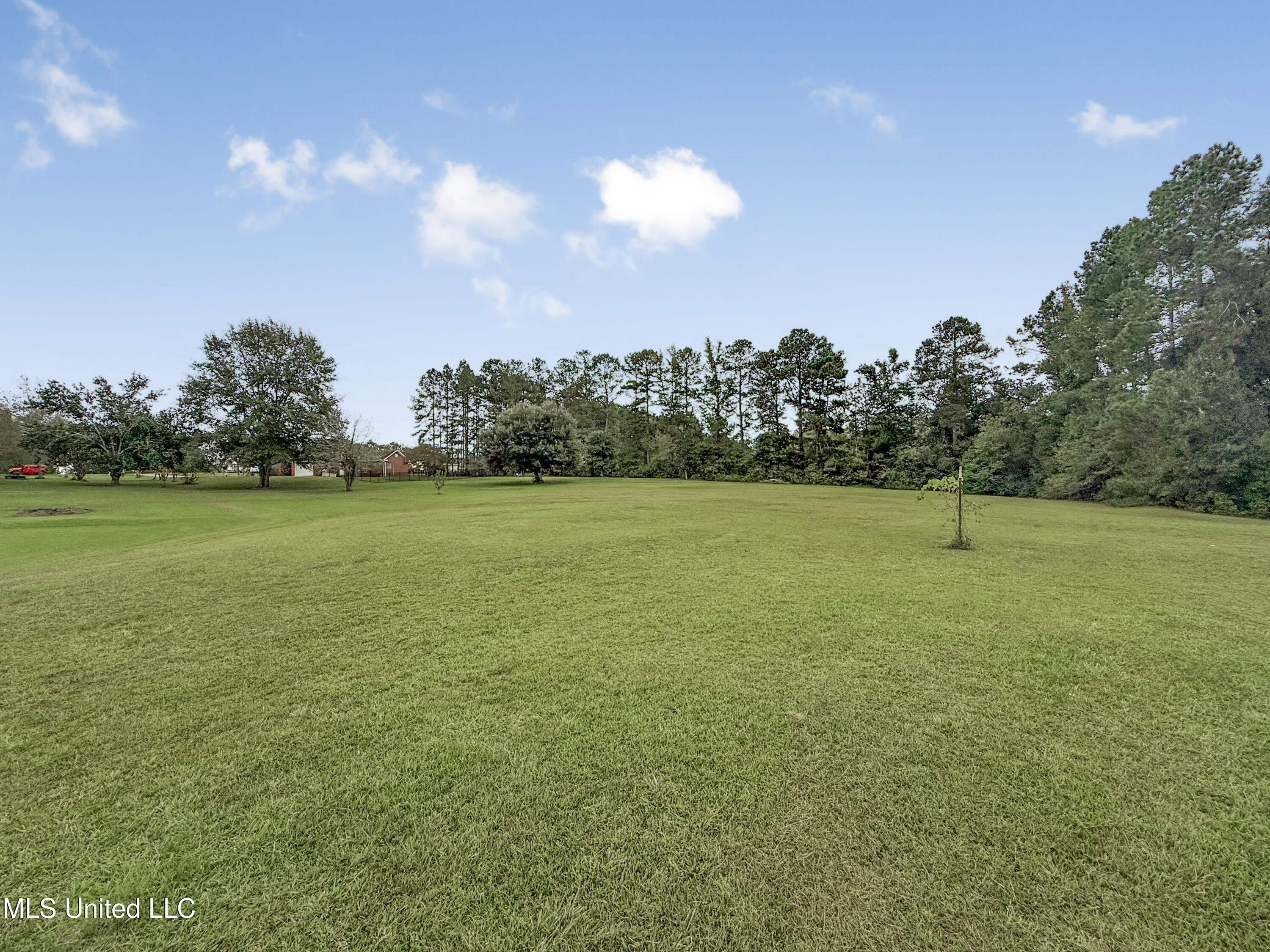 1122 Lakeview Drive Property Photo 18