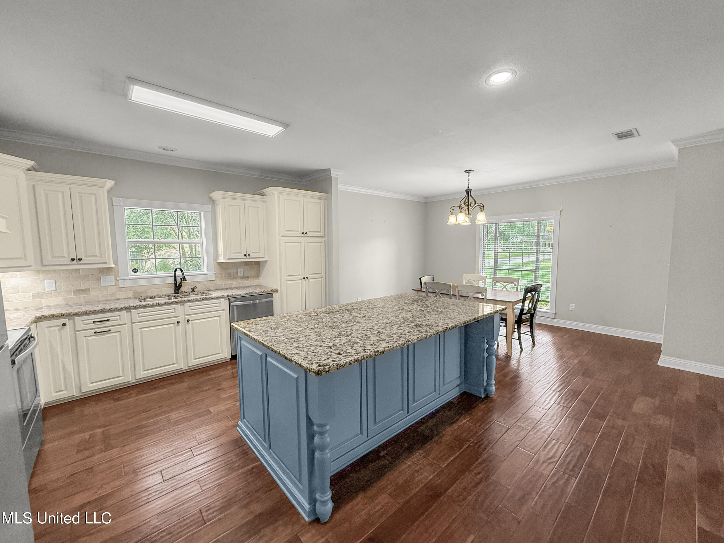 1122 Lakeview Drive Property Photo 36