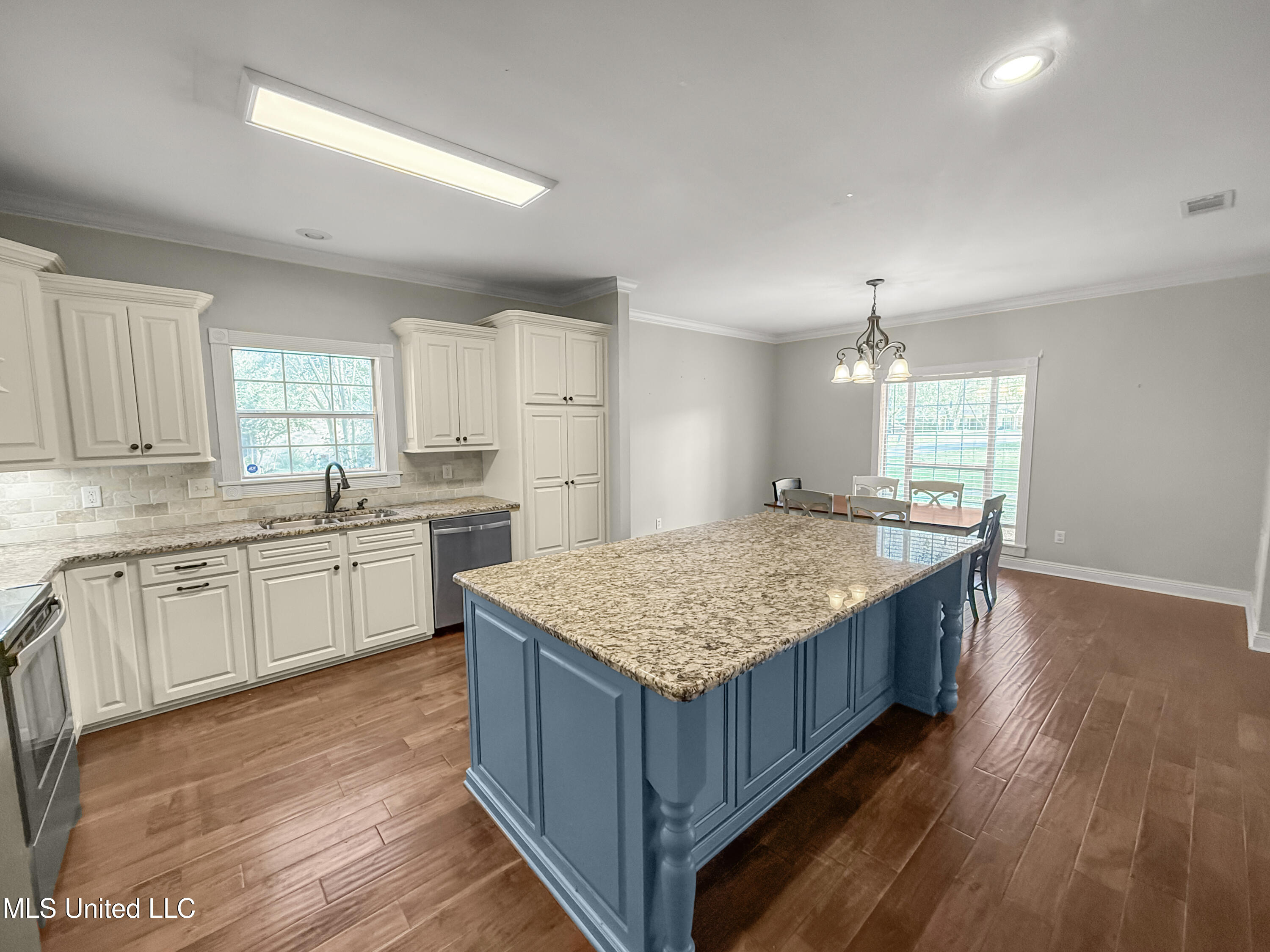 1122 Lakeview Drive Property Photo 41