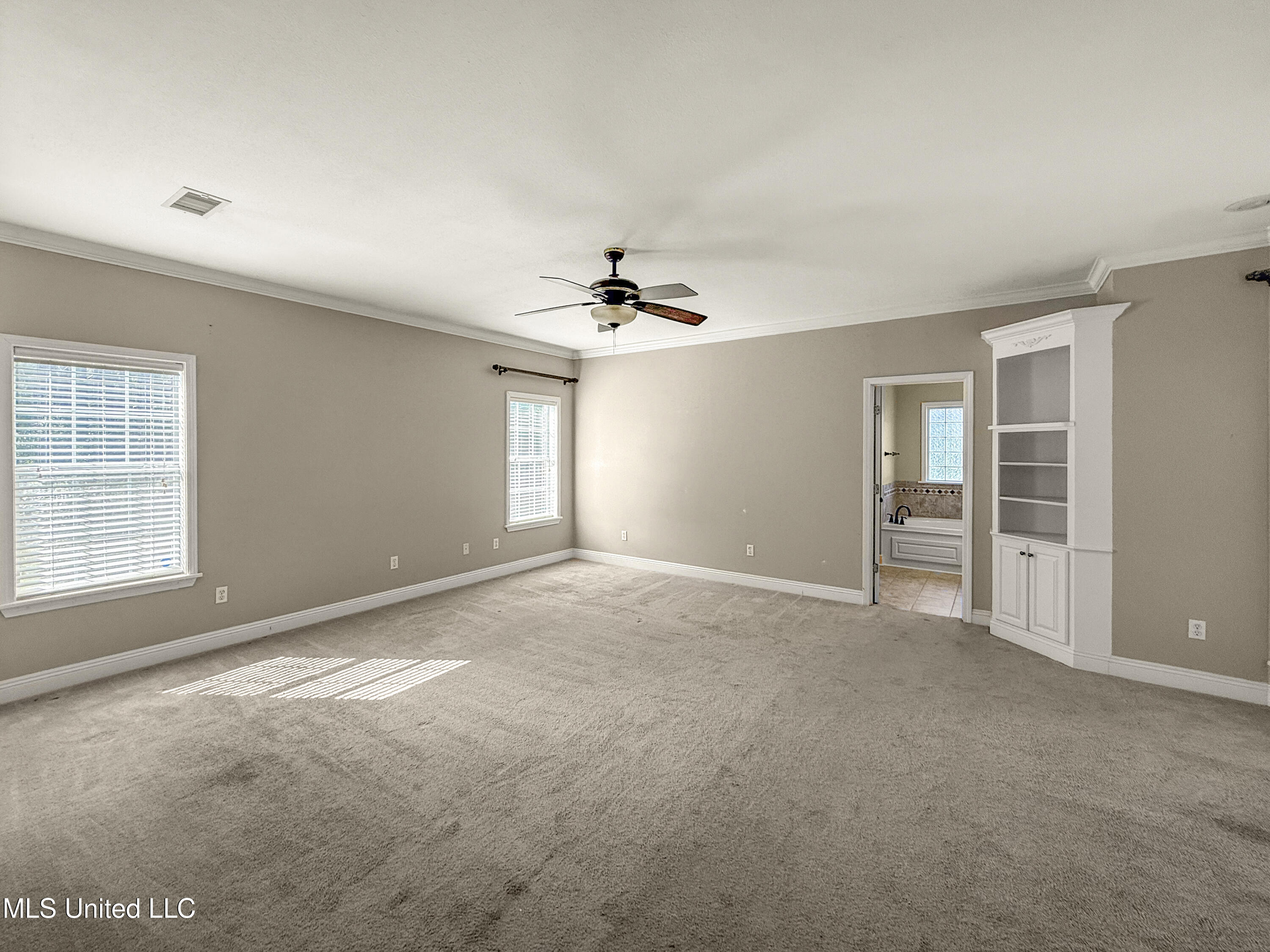 1122 Lakeview Drive Property Photo 42