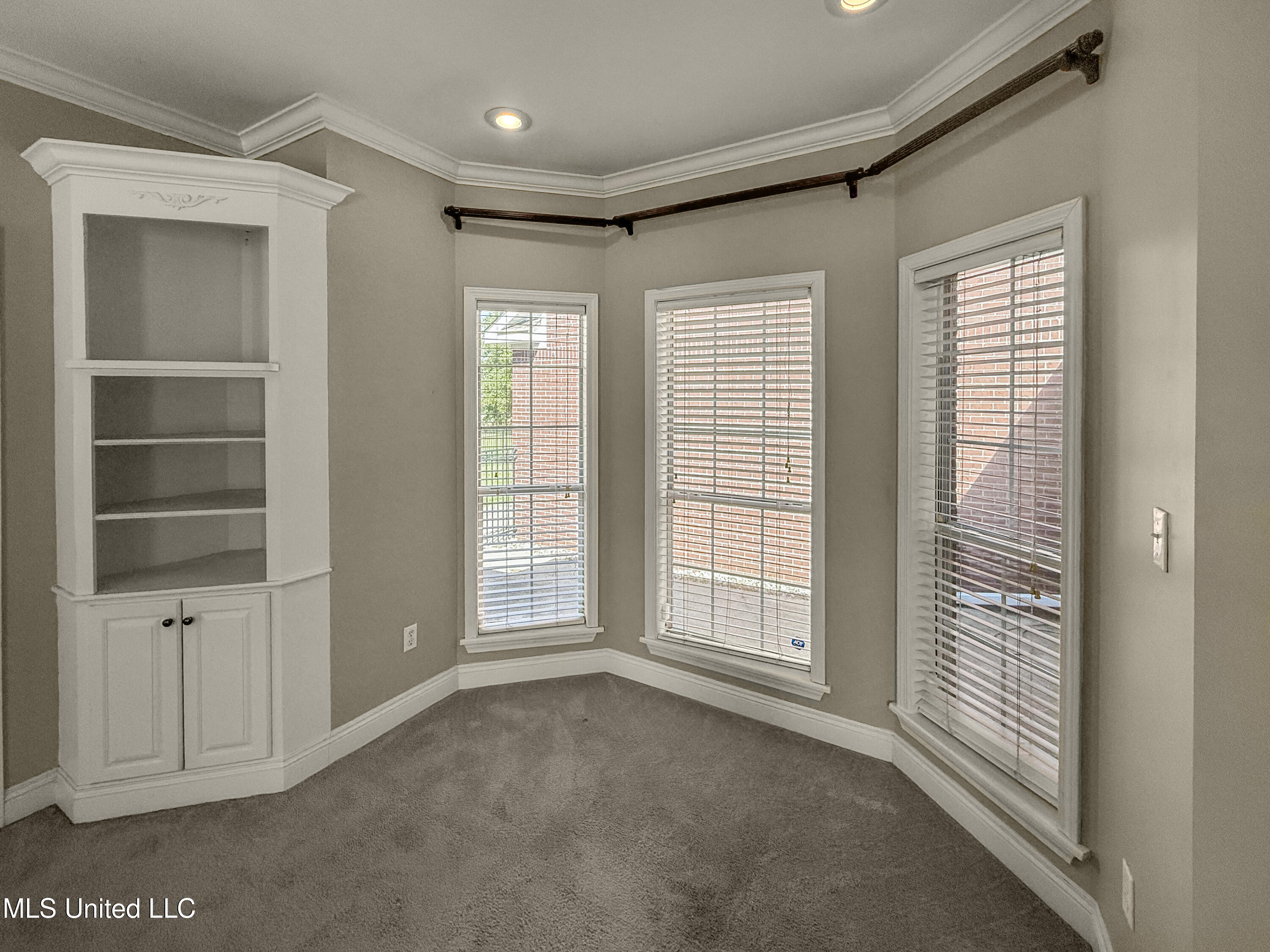 1122 Lakeview Drive Property Photo 44