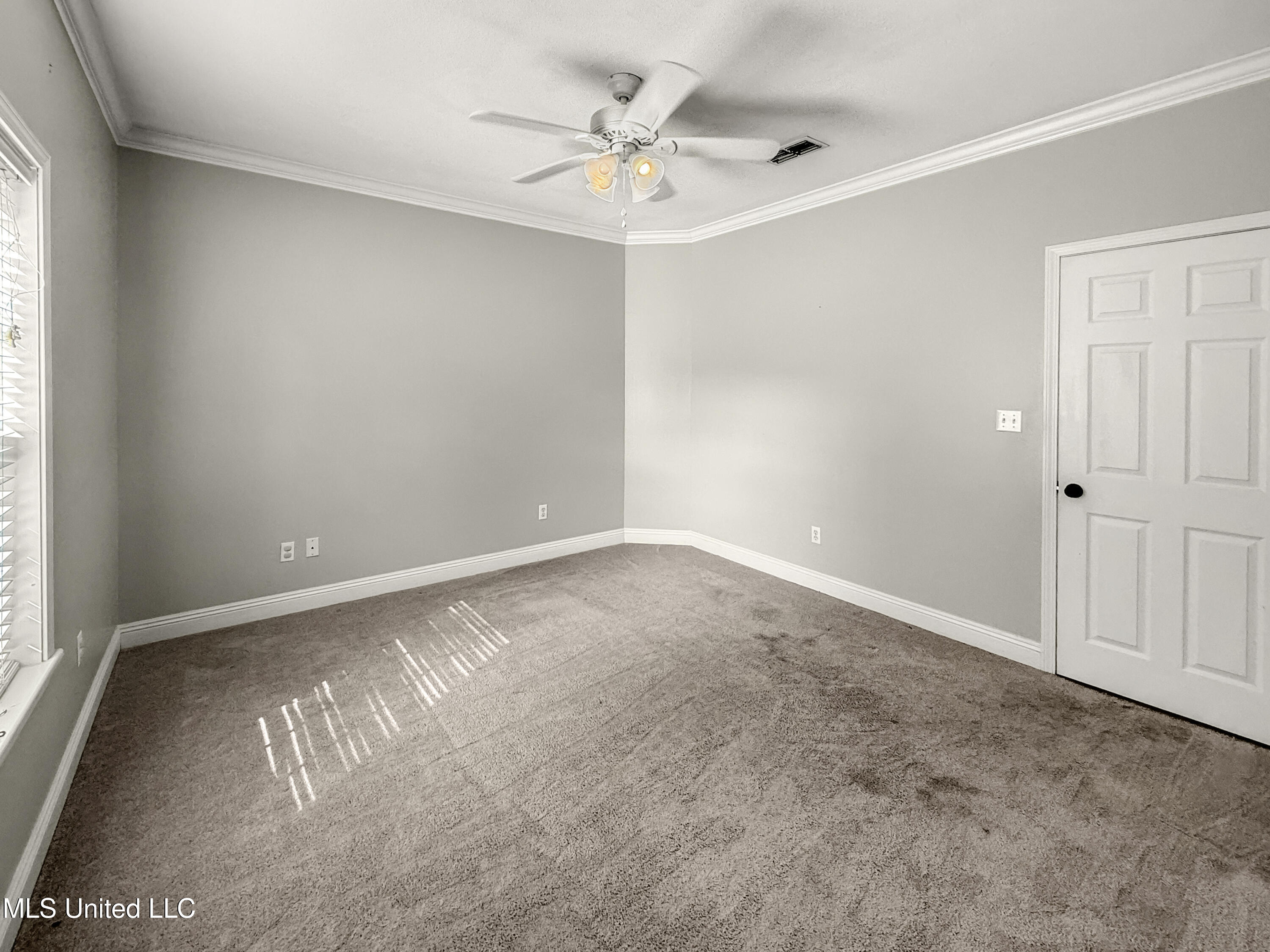 1122 Lakeview Drive Property Photo 51