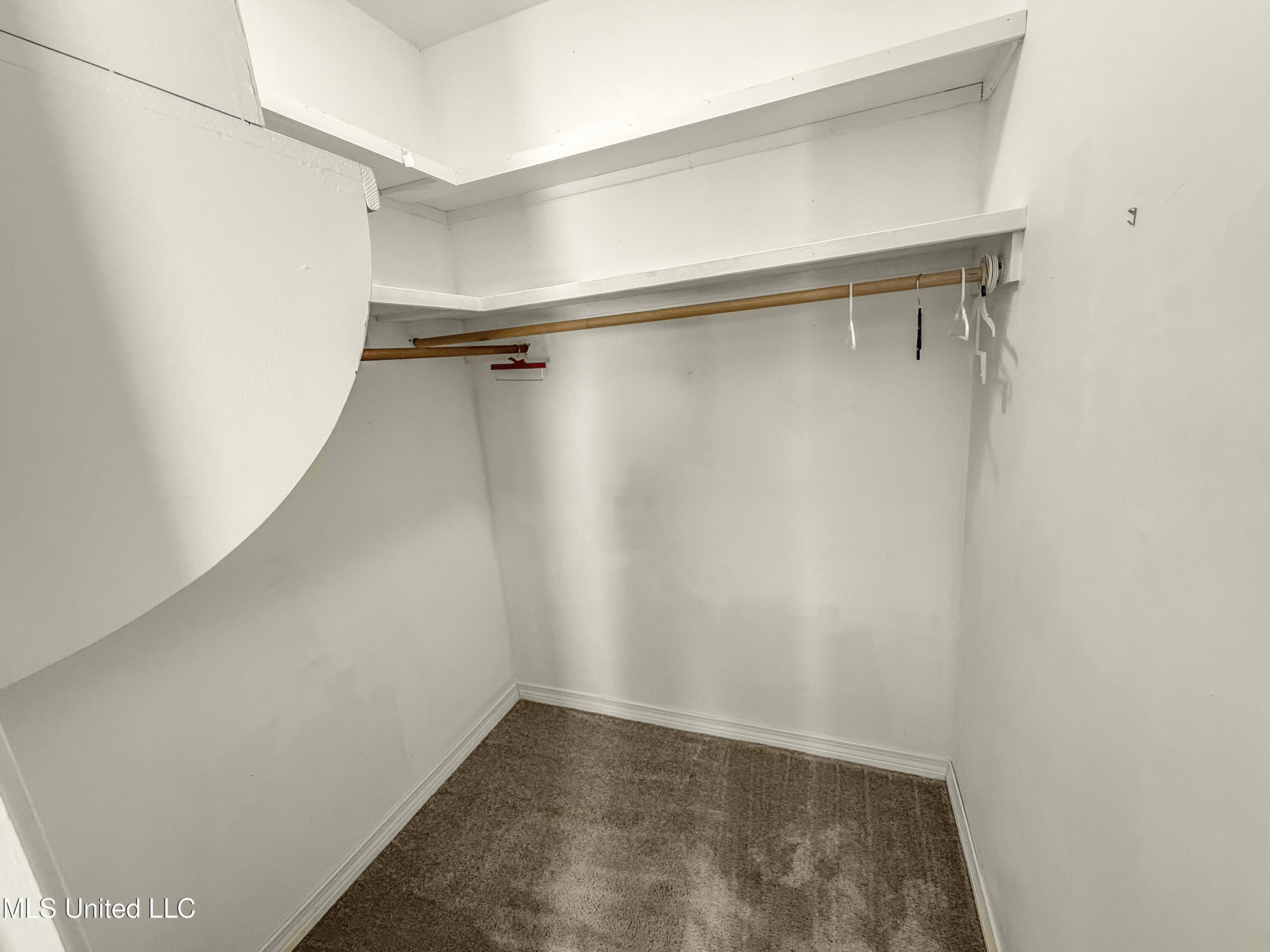 1122 Lakeview Drive Property Photo 55