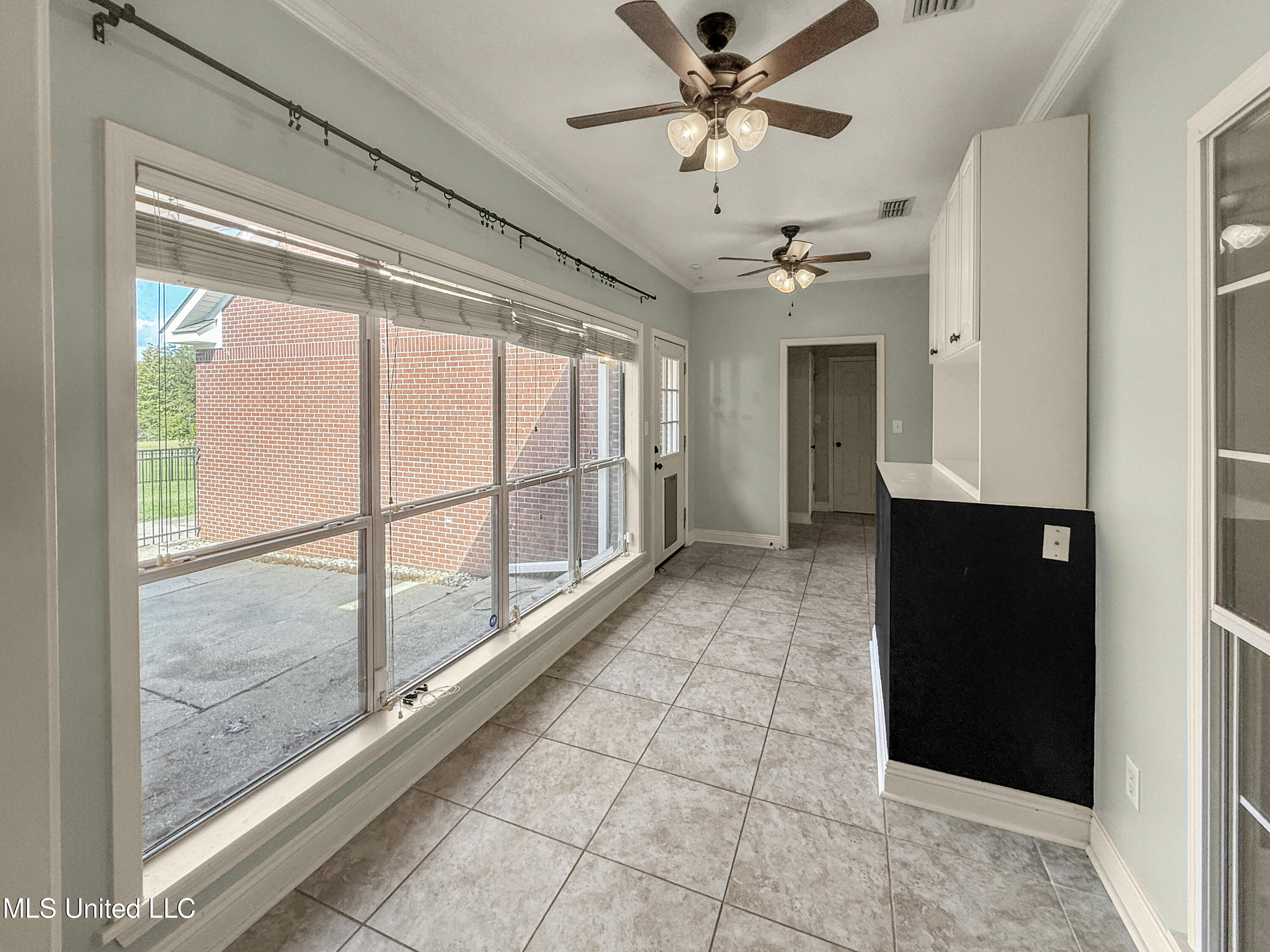 1122 Lakeview Drive Property Photo 57