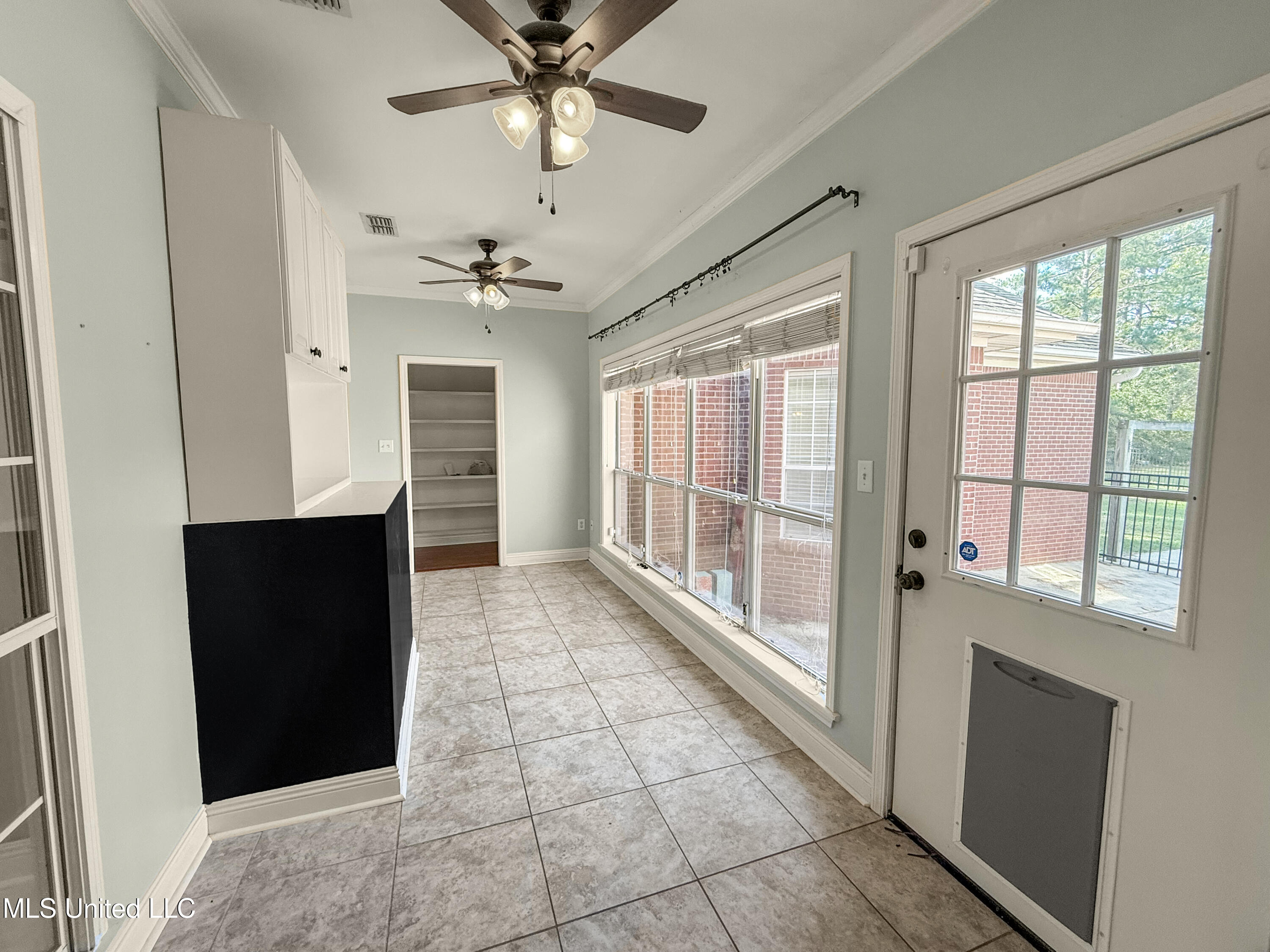 1122 Lakeview Drive Property Photo 58