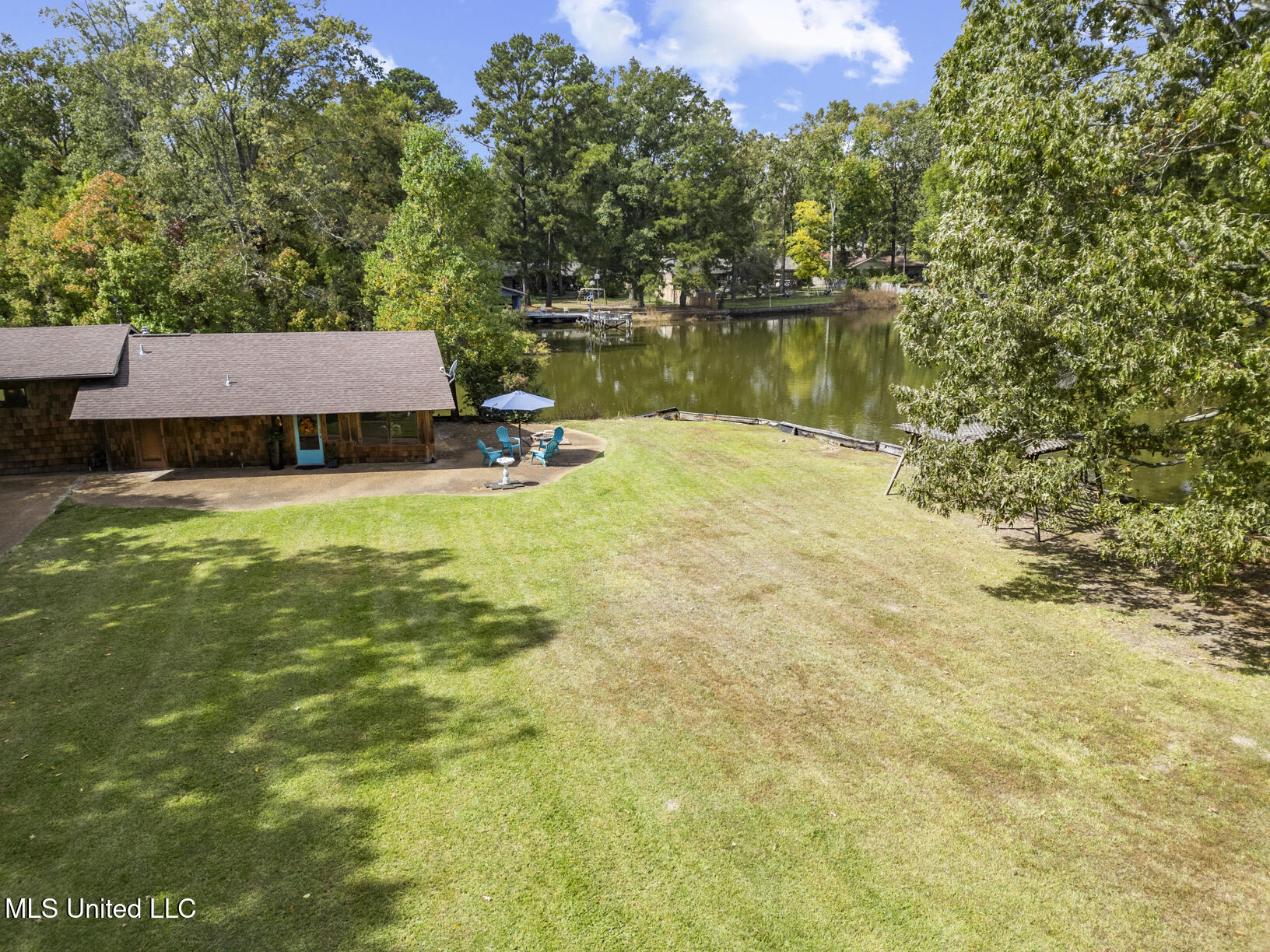 111 Arrowhead Trail Property Photo 3