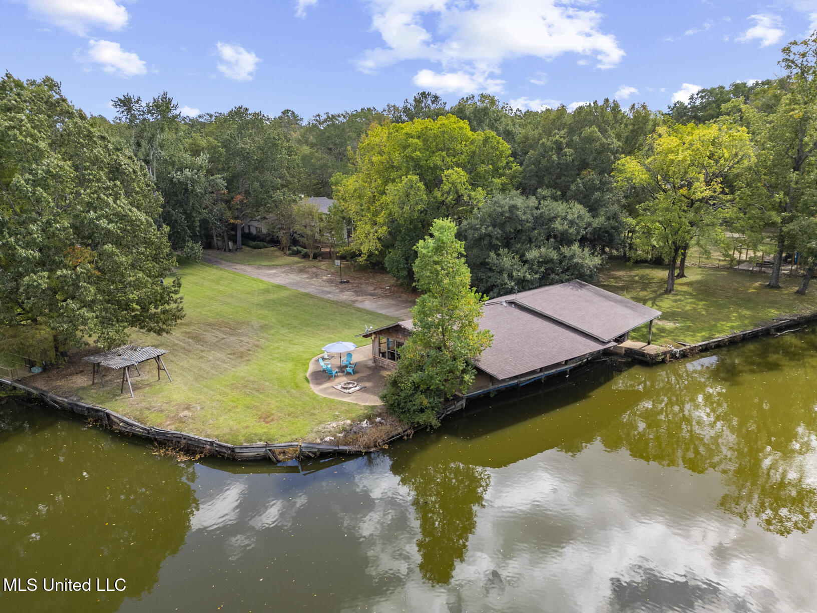 111 Arrowhead Trail Property Photo 7
