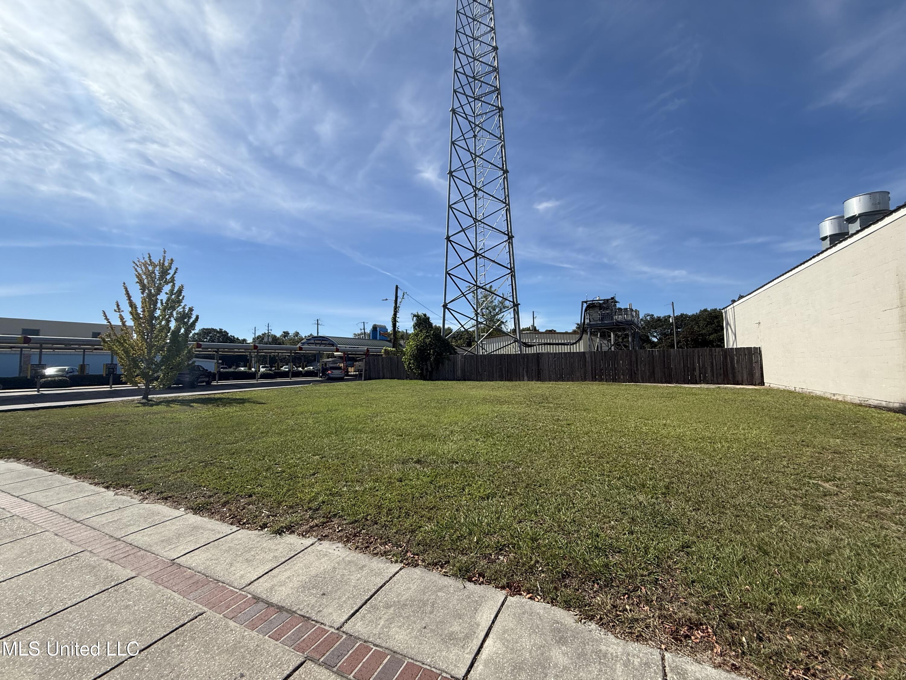 104 Jeff Davis Ave Property Photo 1